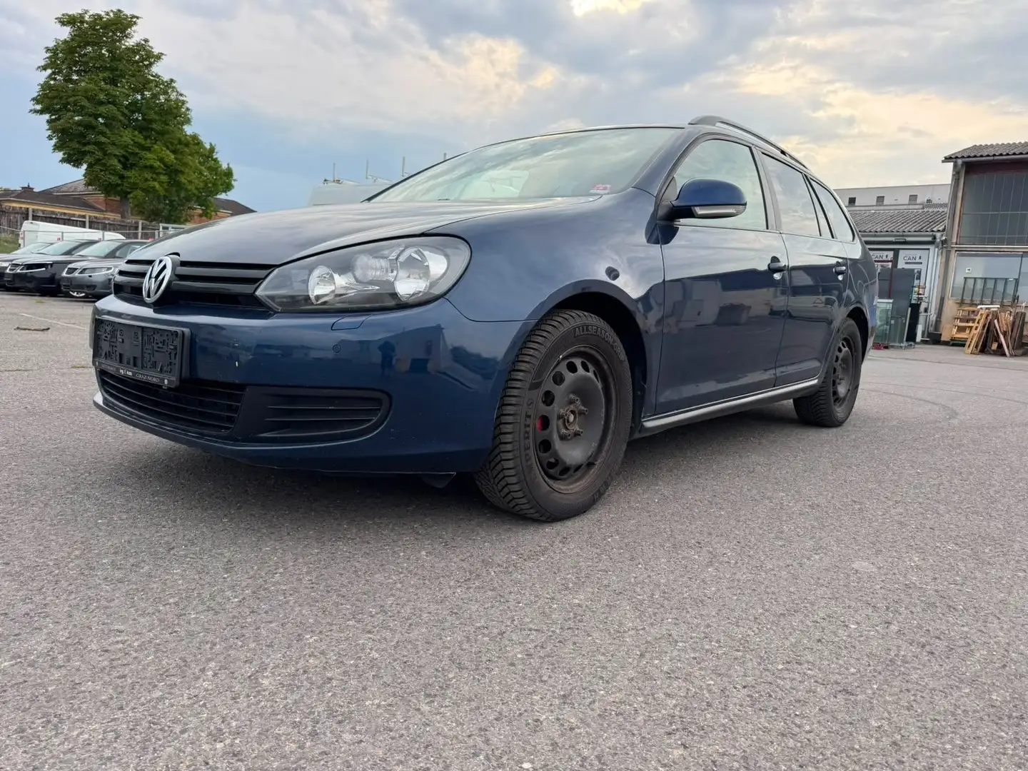 Volkswagen Golf Variant 1,6 Blau - 1