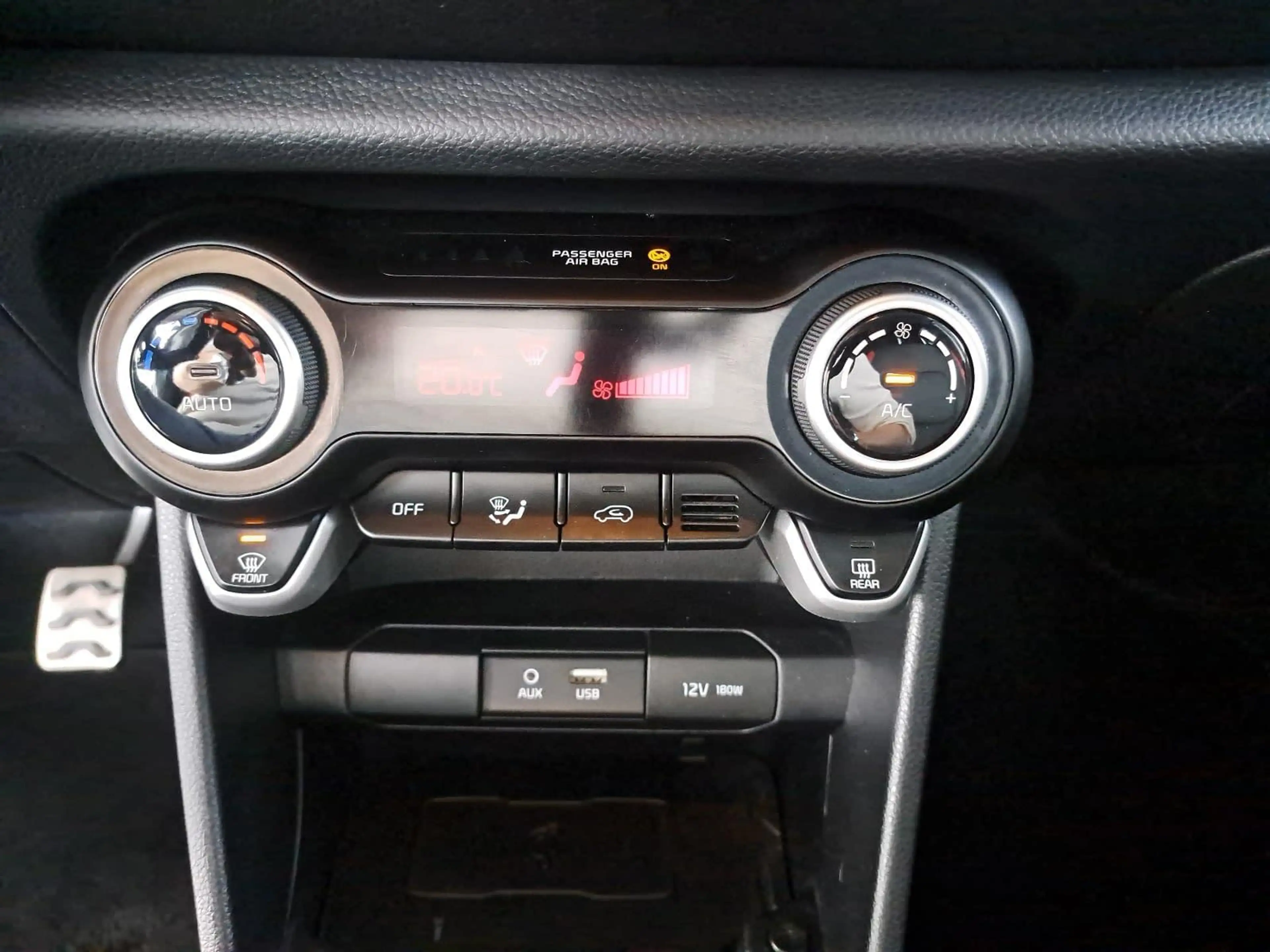 Kia Picanto PICANTO 1.2 ISG GT LINE TECHNOLOGIE NAVI — photo 12