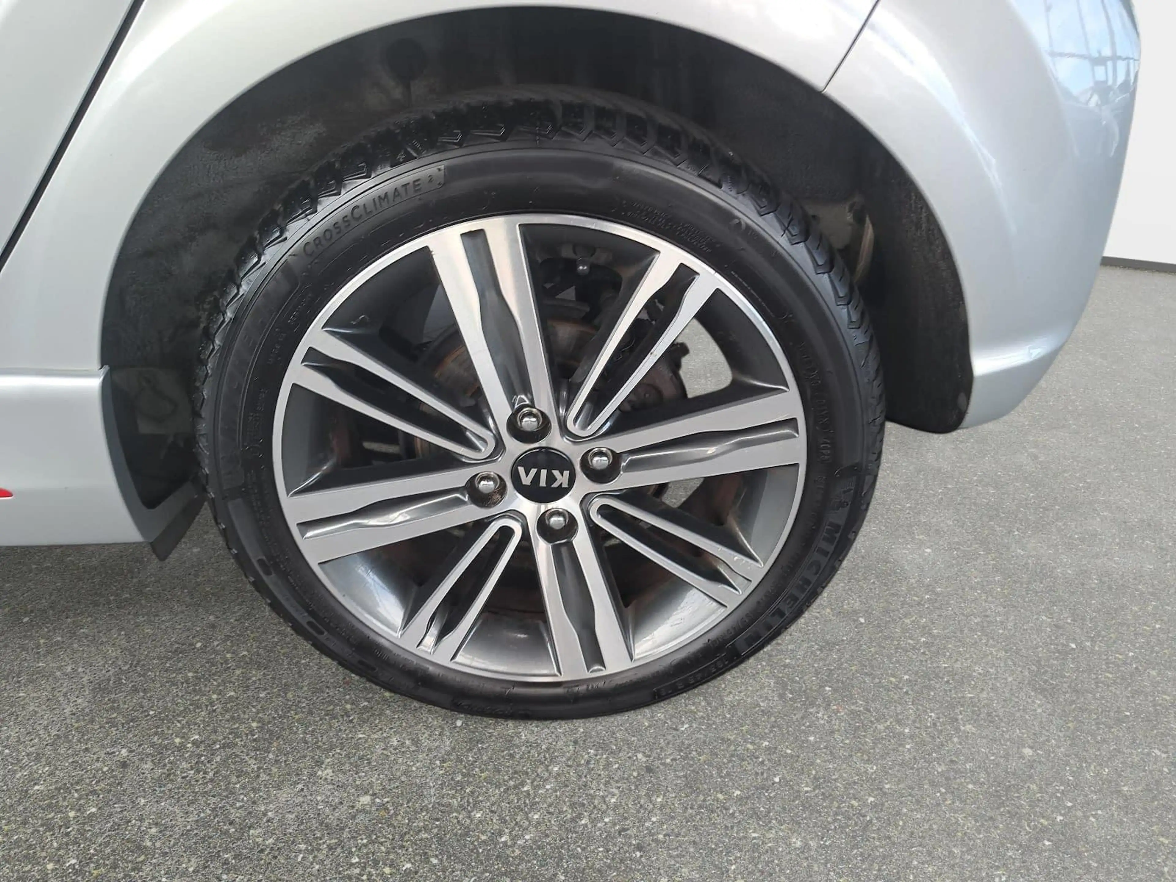 Kia Picanto PICANTO 1.2 ISG GT LINE TECHNOLOGIE NAVI — photo 7