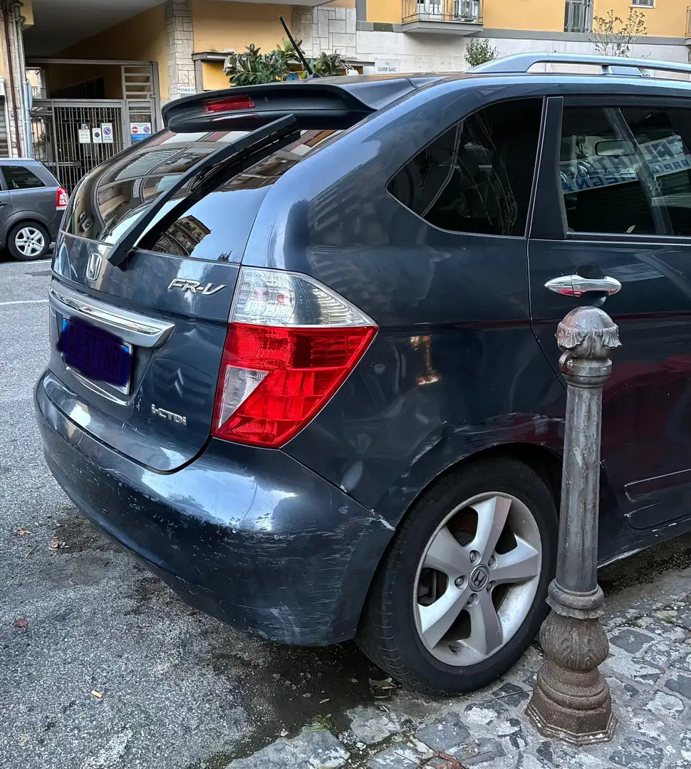 Honda FR-V FR-V 2.2i ctdi Comfort Plus navi Grigio - 2