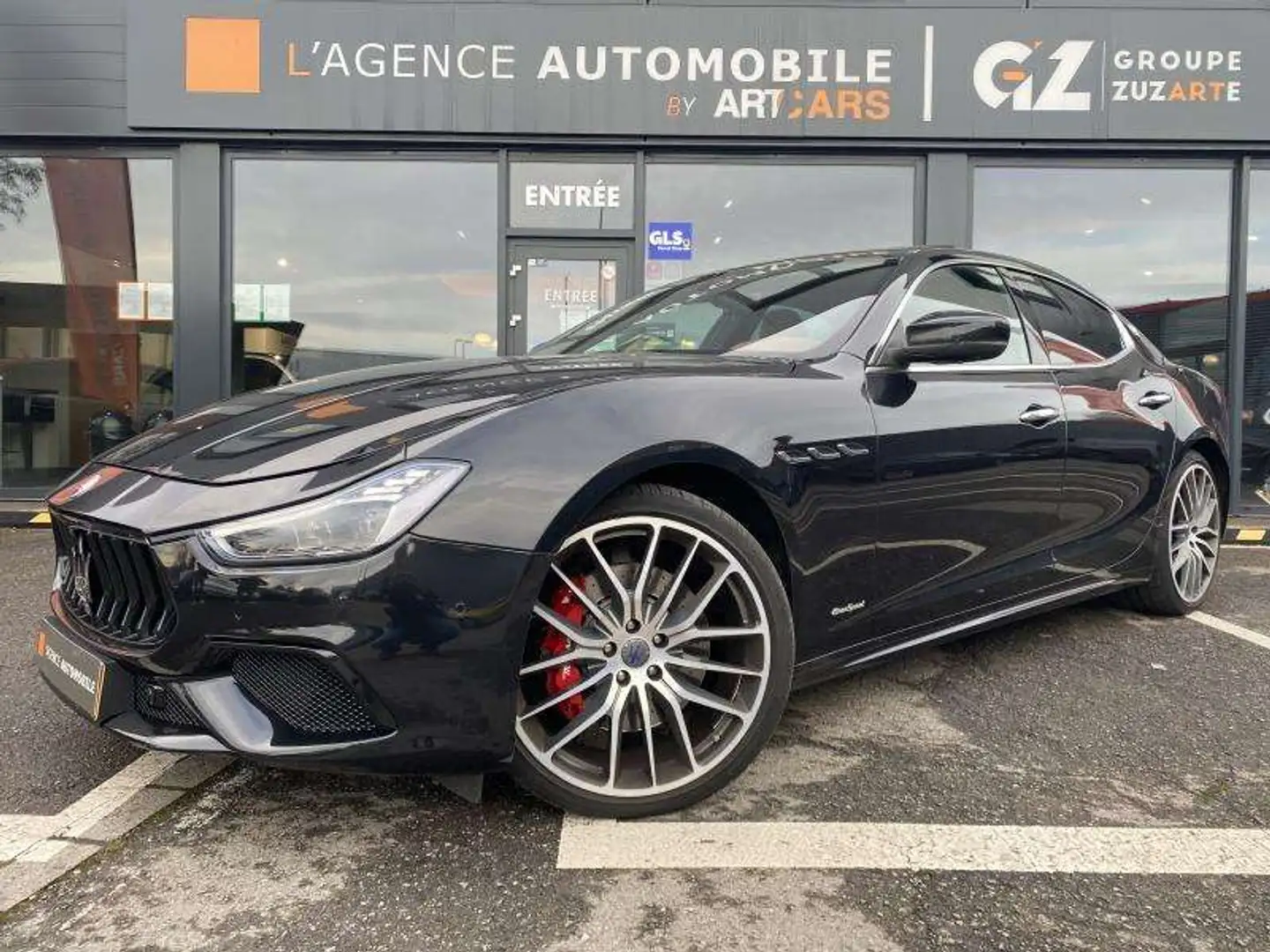 Maserati Ghibli s Noir - 2