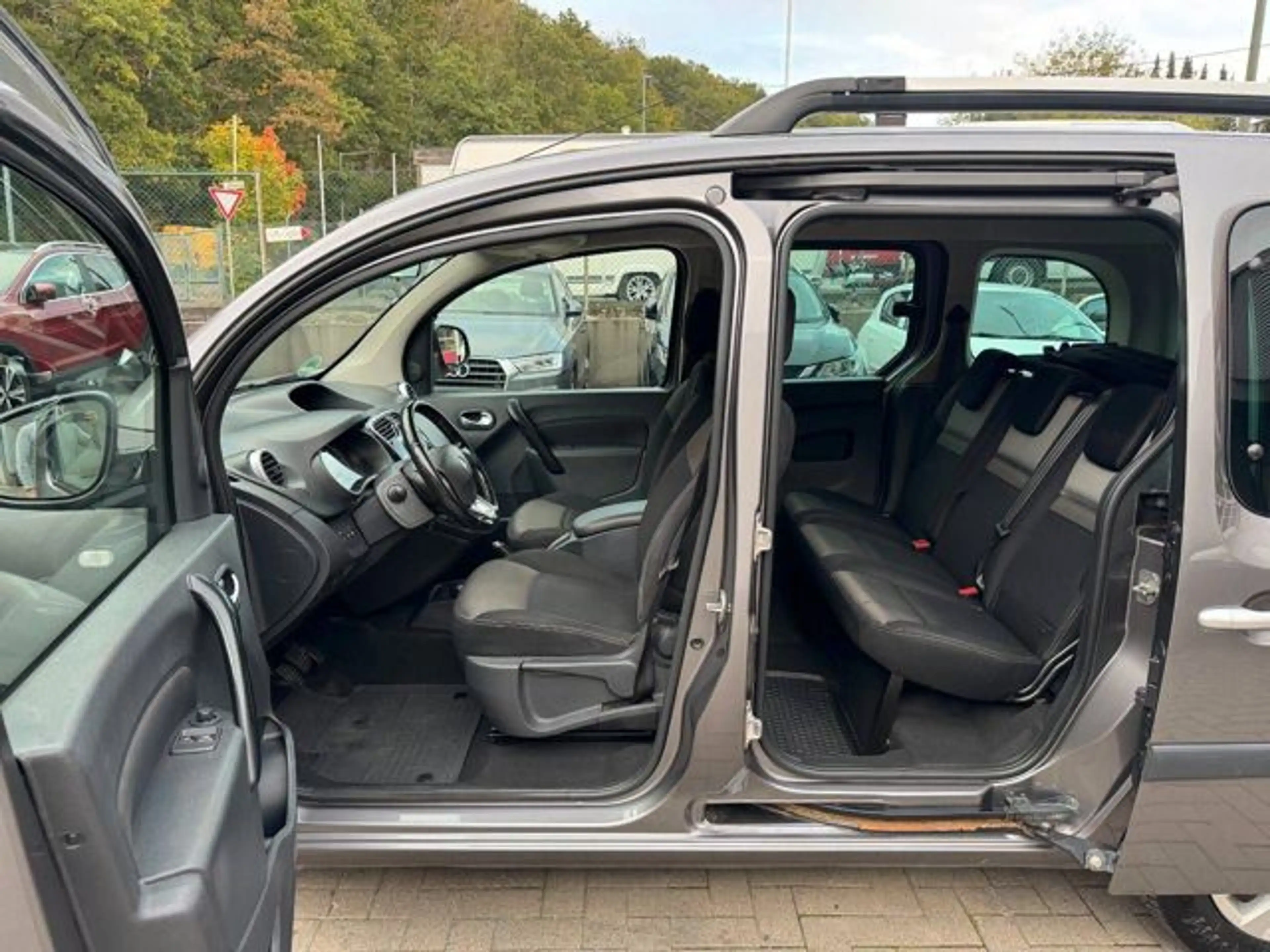 Renault Kangoo Limited — photo 13