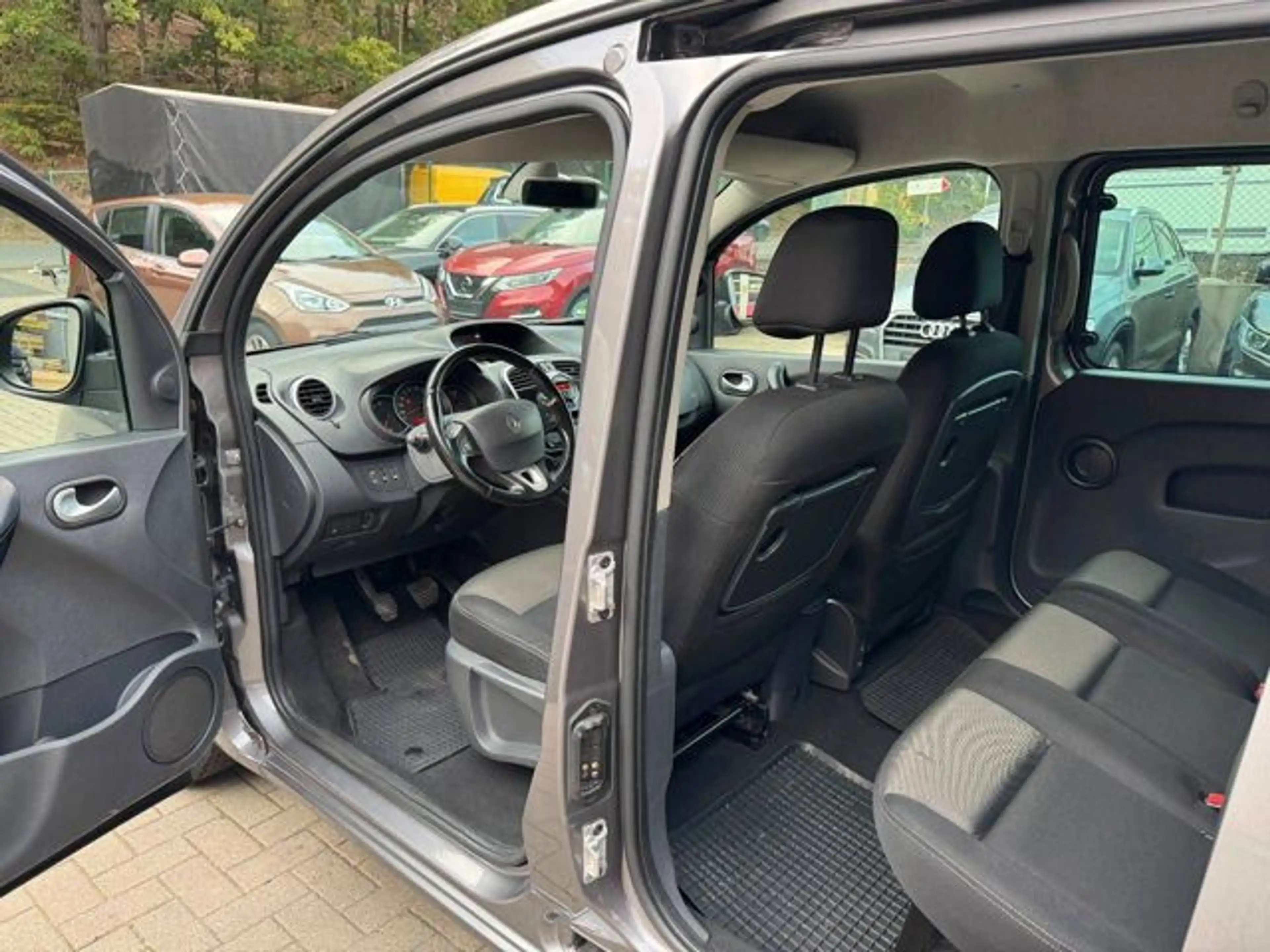 Renault Kangoo Limited — photo 14
