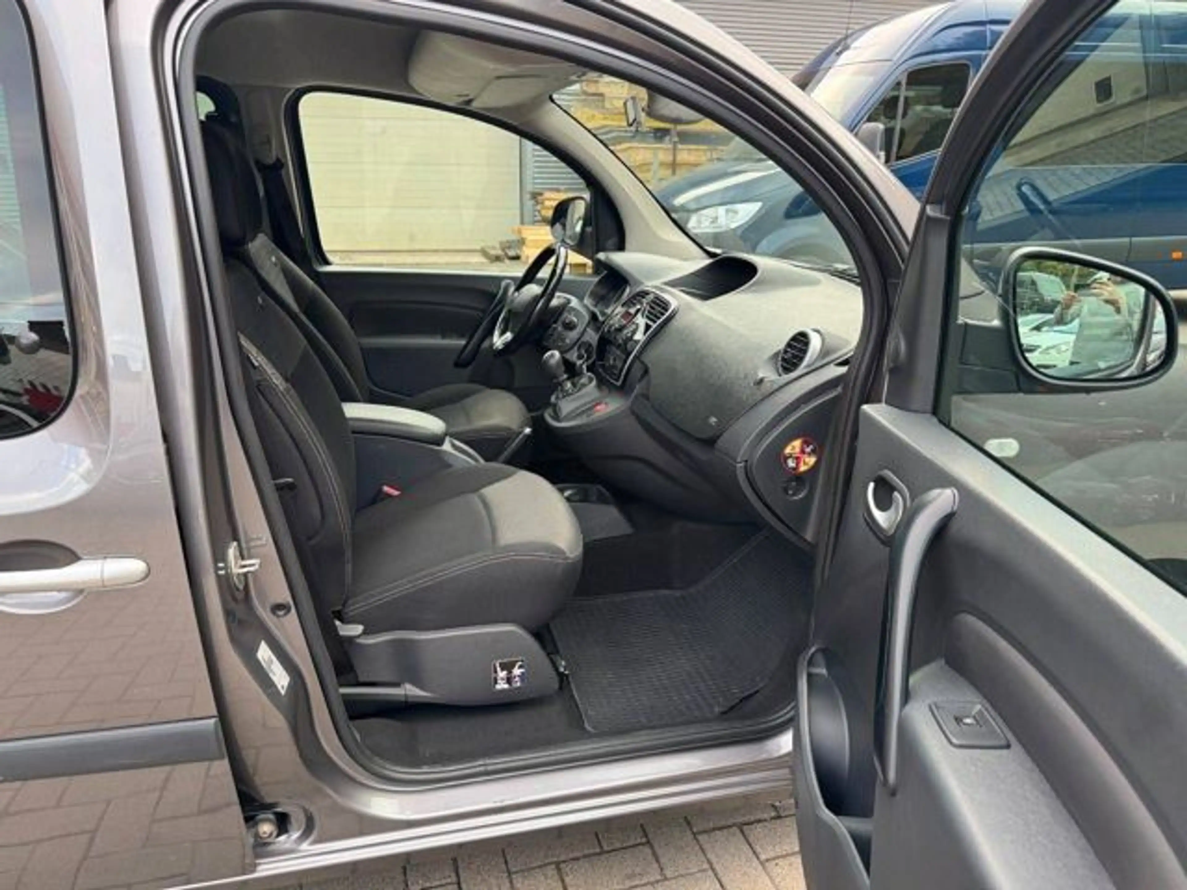 Renault Kangoo Limited — photo 10