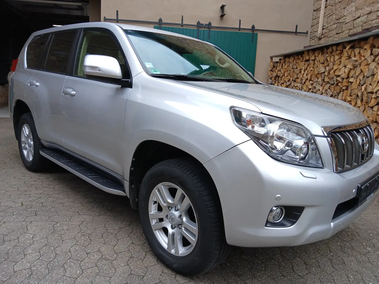 Toyota Land Cruiser Land Cruiser 3.0 D-4D Automatik Executive Argento - 2