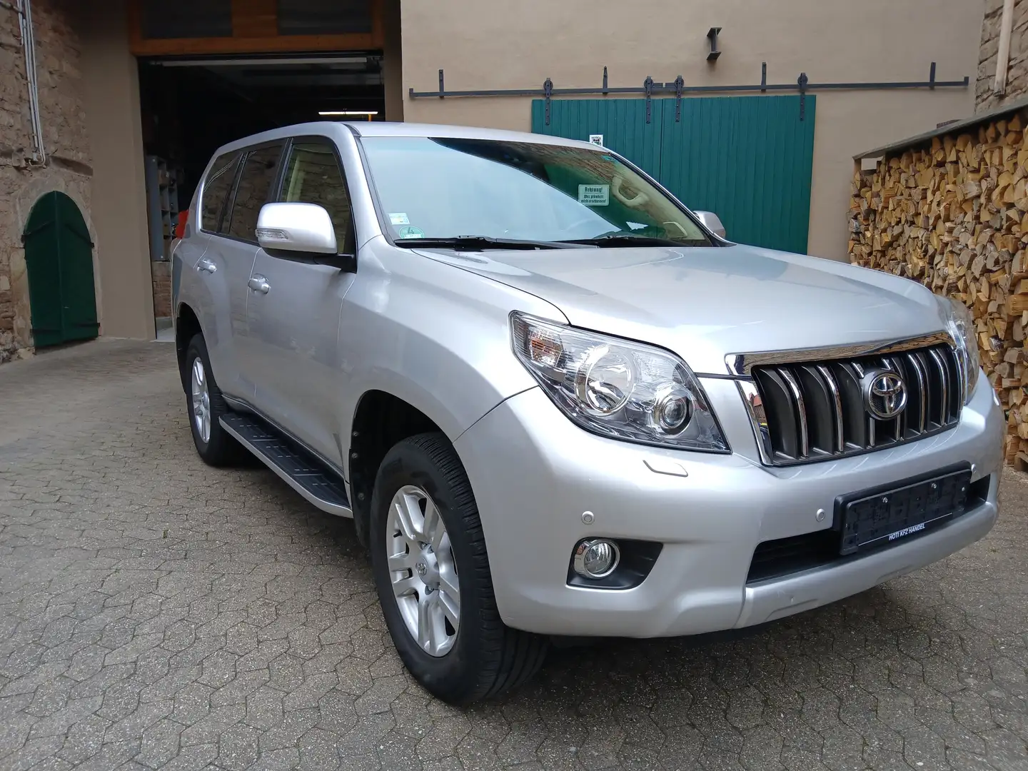 Toyota Land Cruiser Land Cruiser 3.0 D-4D Automatik Executive Argento - 1
