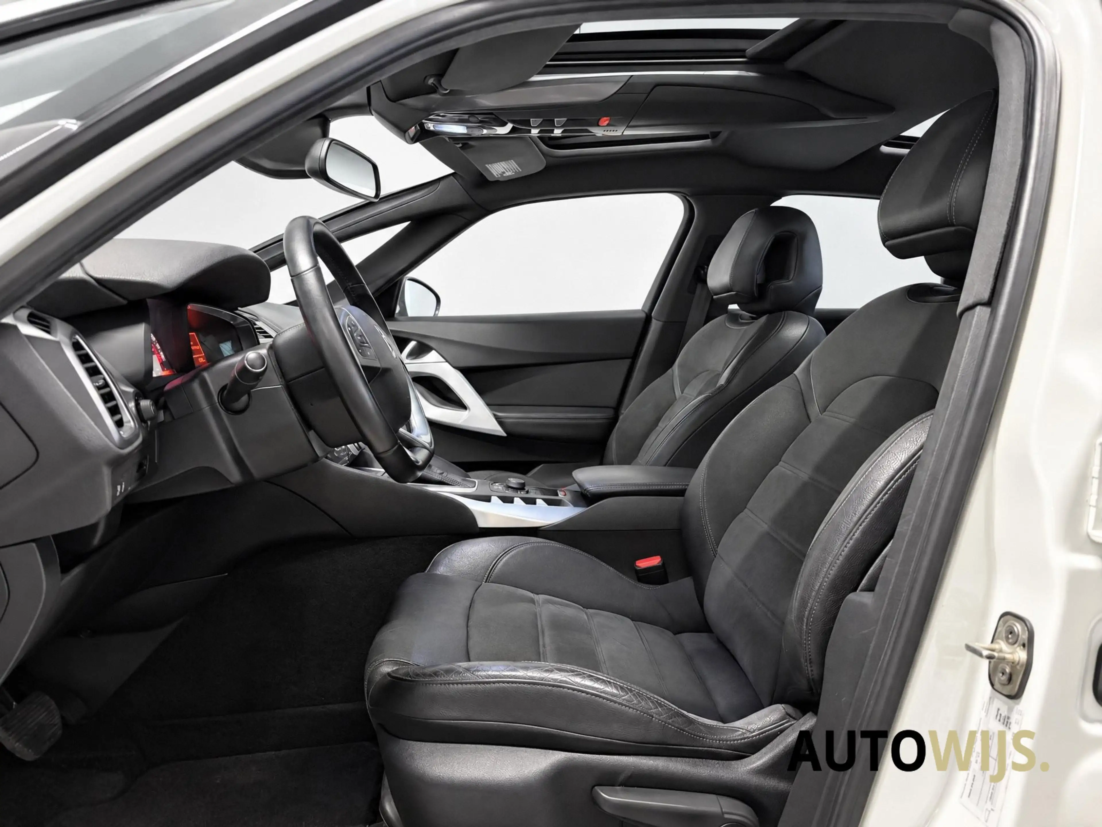 Citroen DS5 1.6 THP So Chic|AUT|LEDER|PANO|HUD|TREKHAAK|LED|GO — photo 5