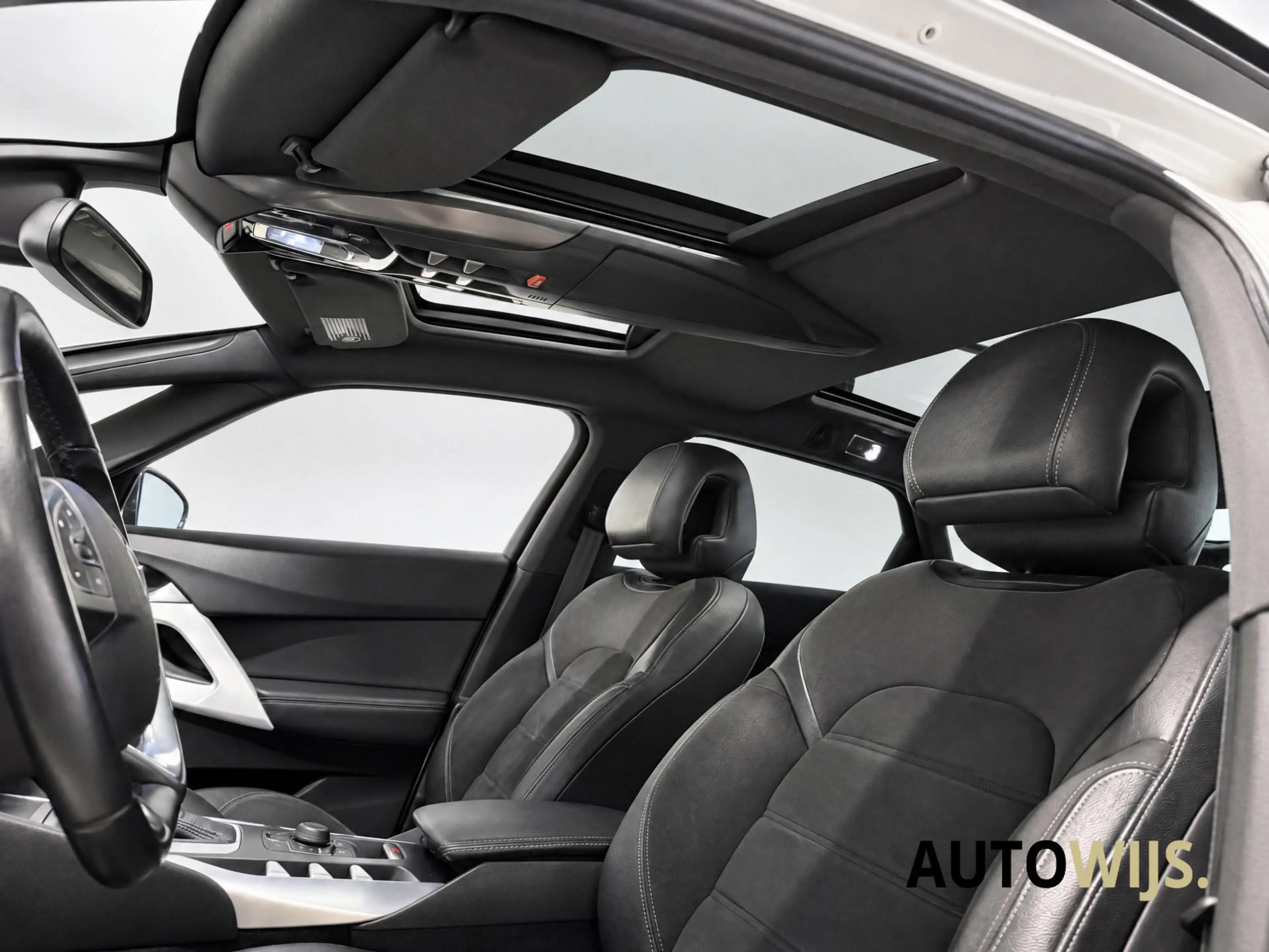 Citroen DS5 1.6 THP So Chic|AUT|LEDER|PANO|HUD|TREKHAAK|LED|GO — photo 14