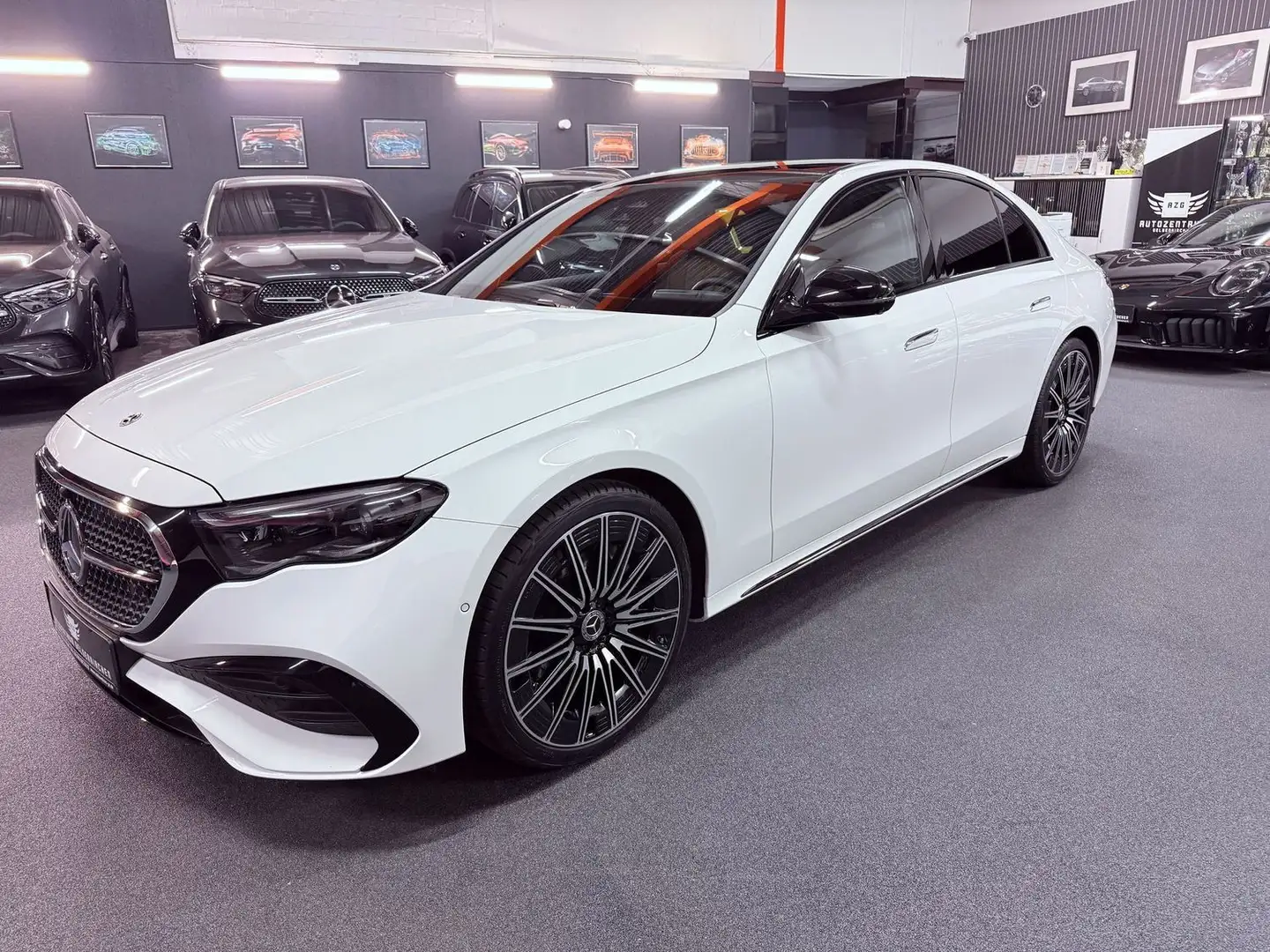 Mercedes-Benz E 220 d AMG SUPERSCREEN/PANO/DISTR/BURMEST4D/360 Blanc - 2