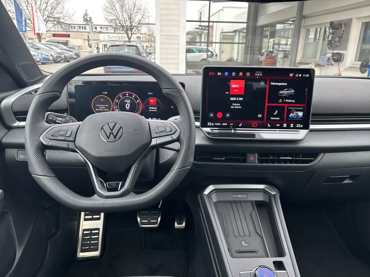 Volkswagen T-Roc R-Line 1.5 eTSI DSG neues Modell KAM ACC AHK keyle 6