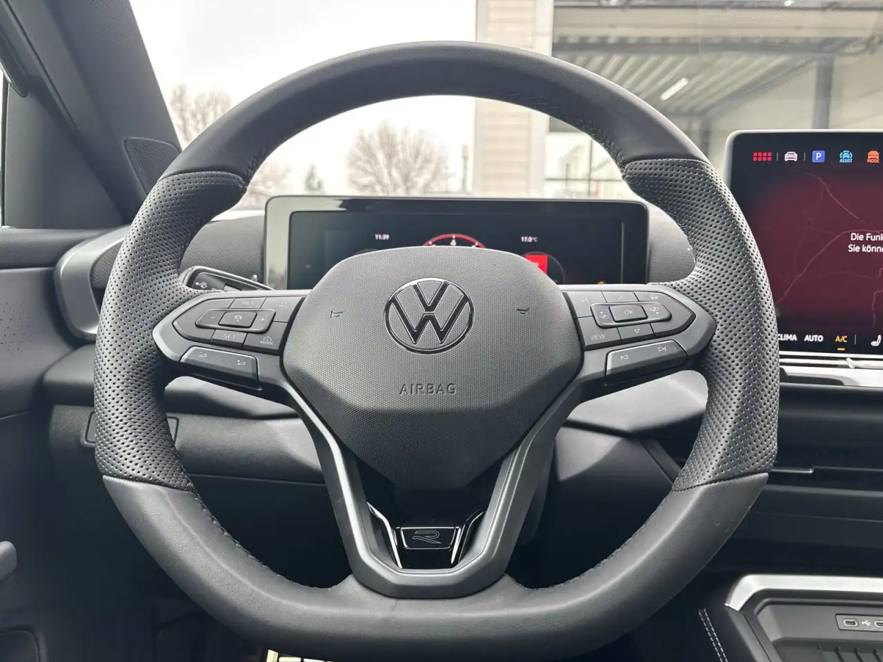 Volkswagen T-Roc R-Line 1.5 eTSI DSG neues Modell KAM ACC AHK keyle 9