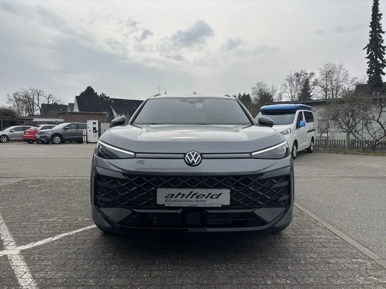 Volkswagen T-Roc R-Line 1.5 eTSI DSG neues Modell KAM ACC AHK keyle 16