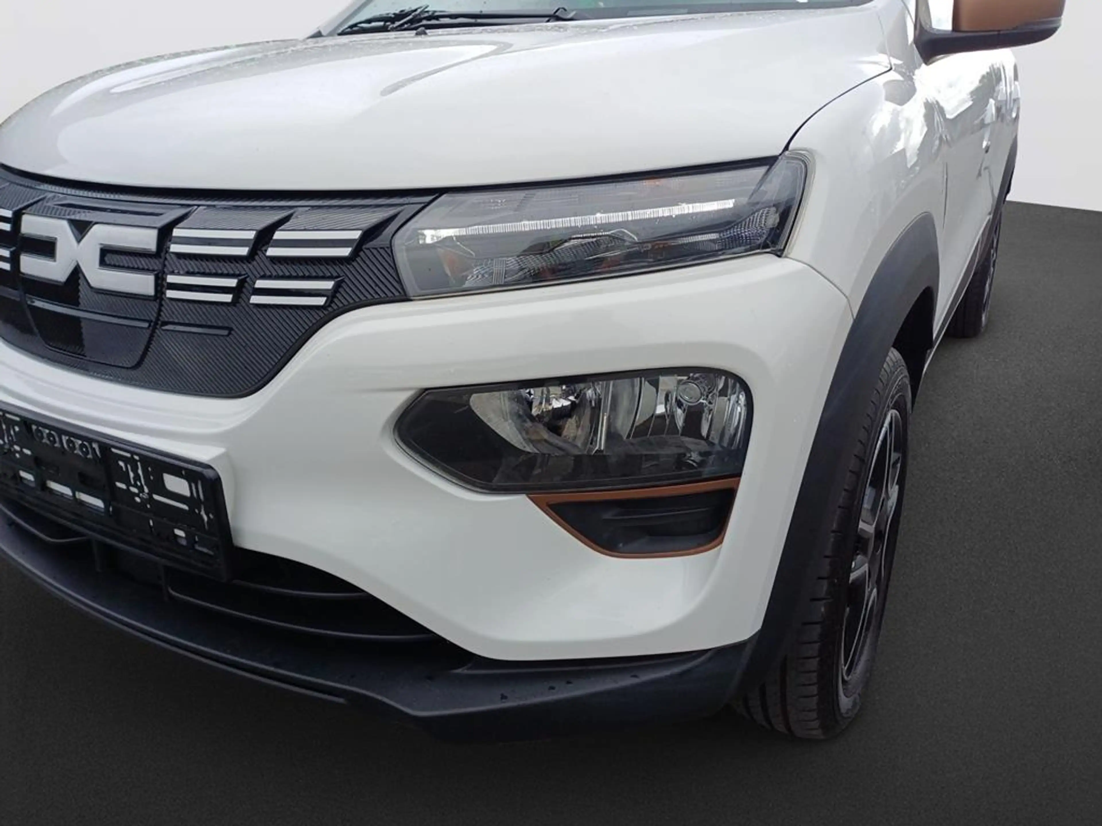 Dacia Spring Extreme — photo 9