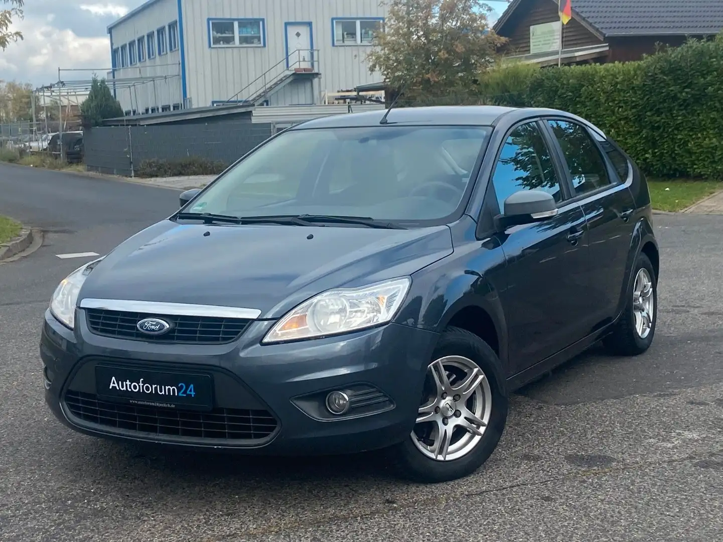 Ford Focus Lim. Concept*Klima*AHK* Grau - 1