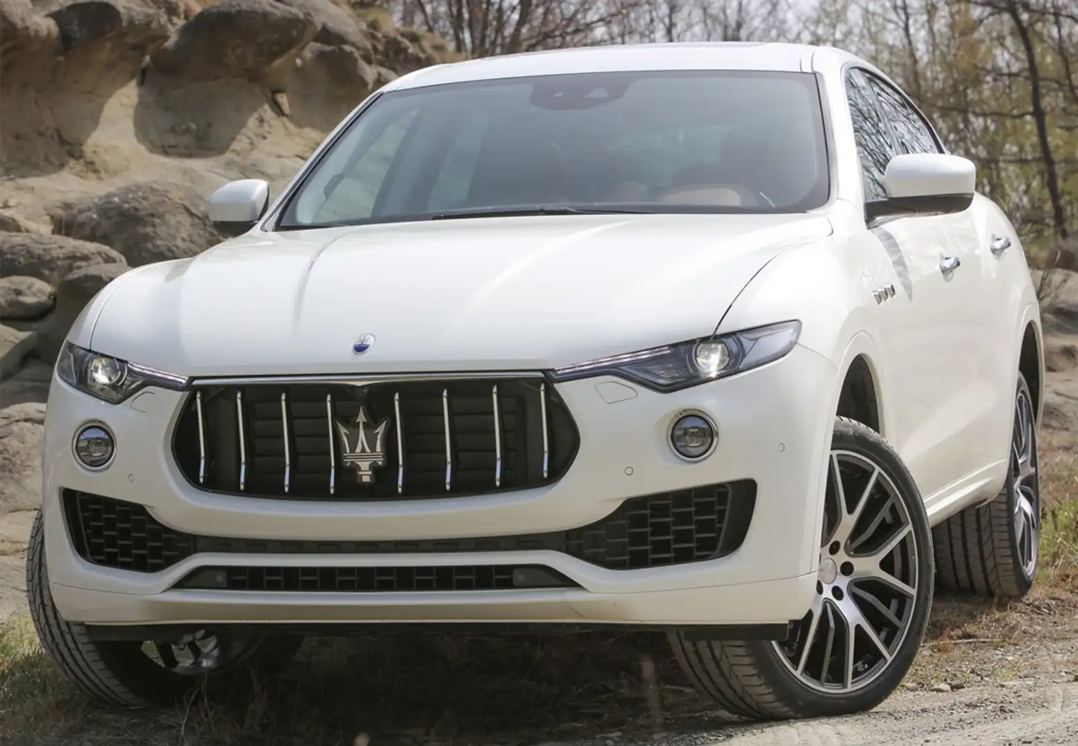 Maserati Levante 350 GranLusso Aut. Blanco - 2