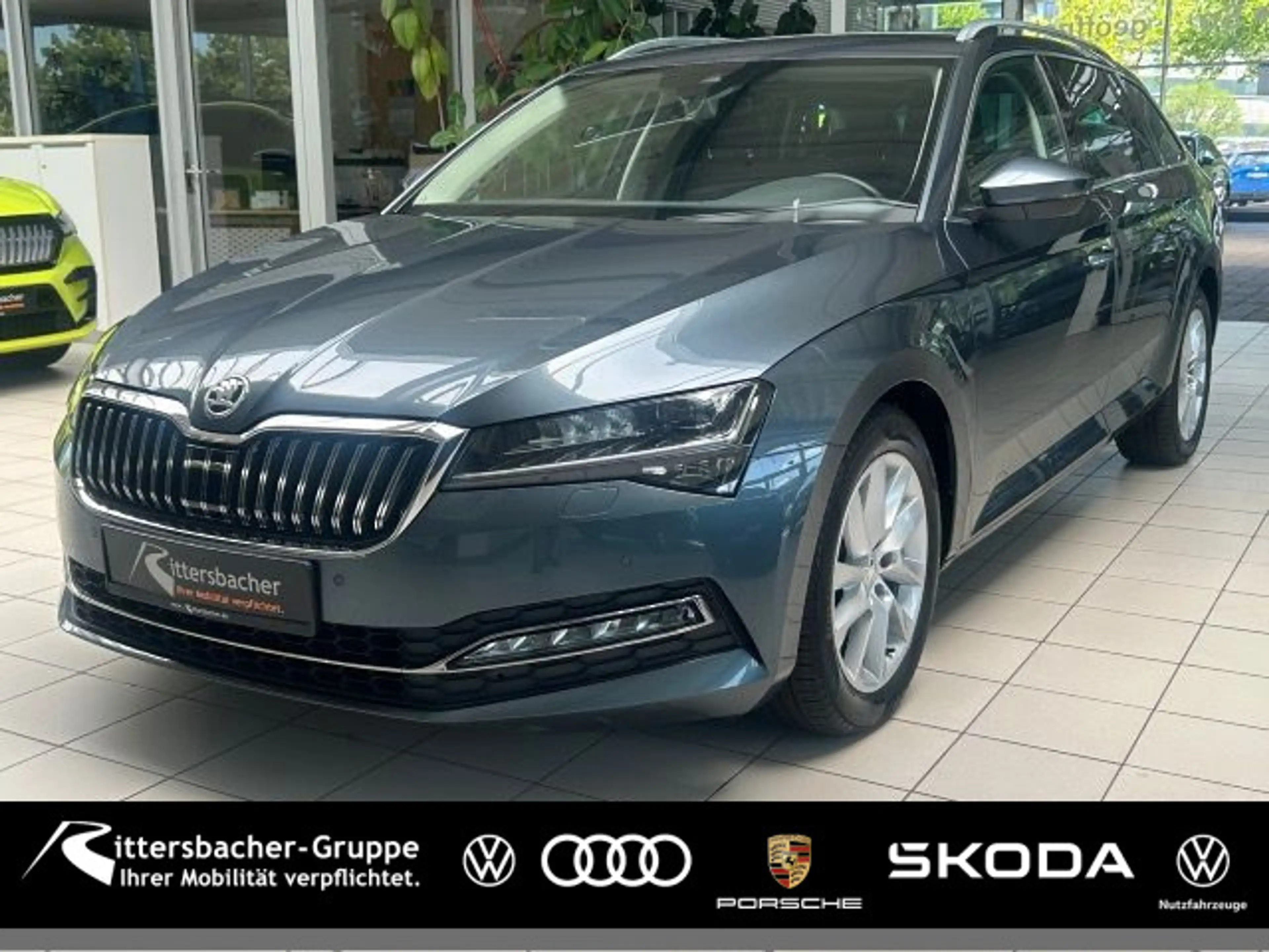 Skoda Superb Combi Style 2.0 TDI DSG 4x4 AHK Navi PDC