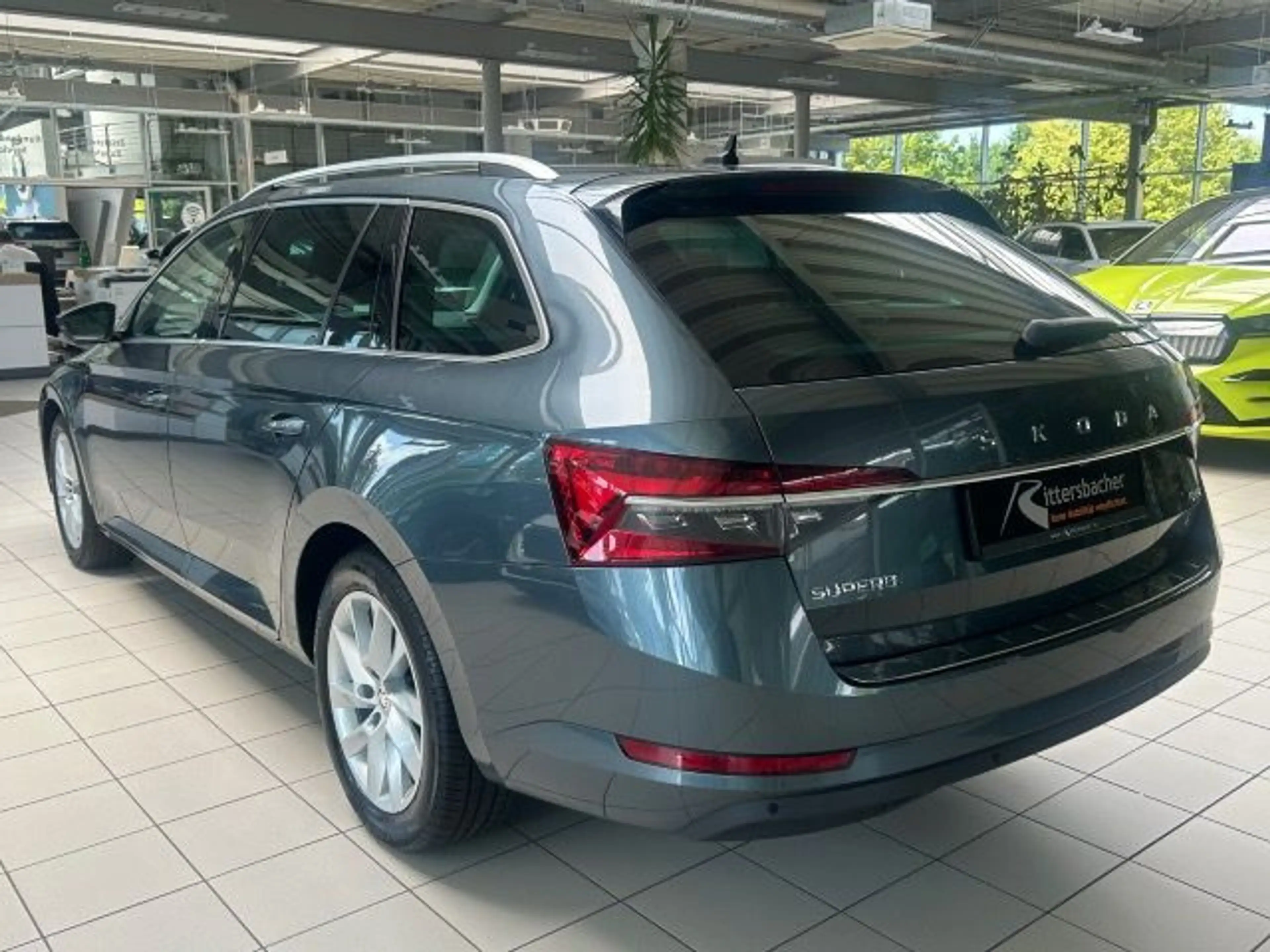 Skoda Superb Combi Style 2.0 TDI DSG 4x4 AHK Navi PDC — photo 9