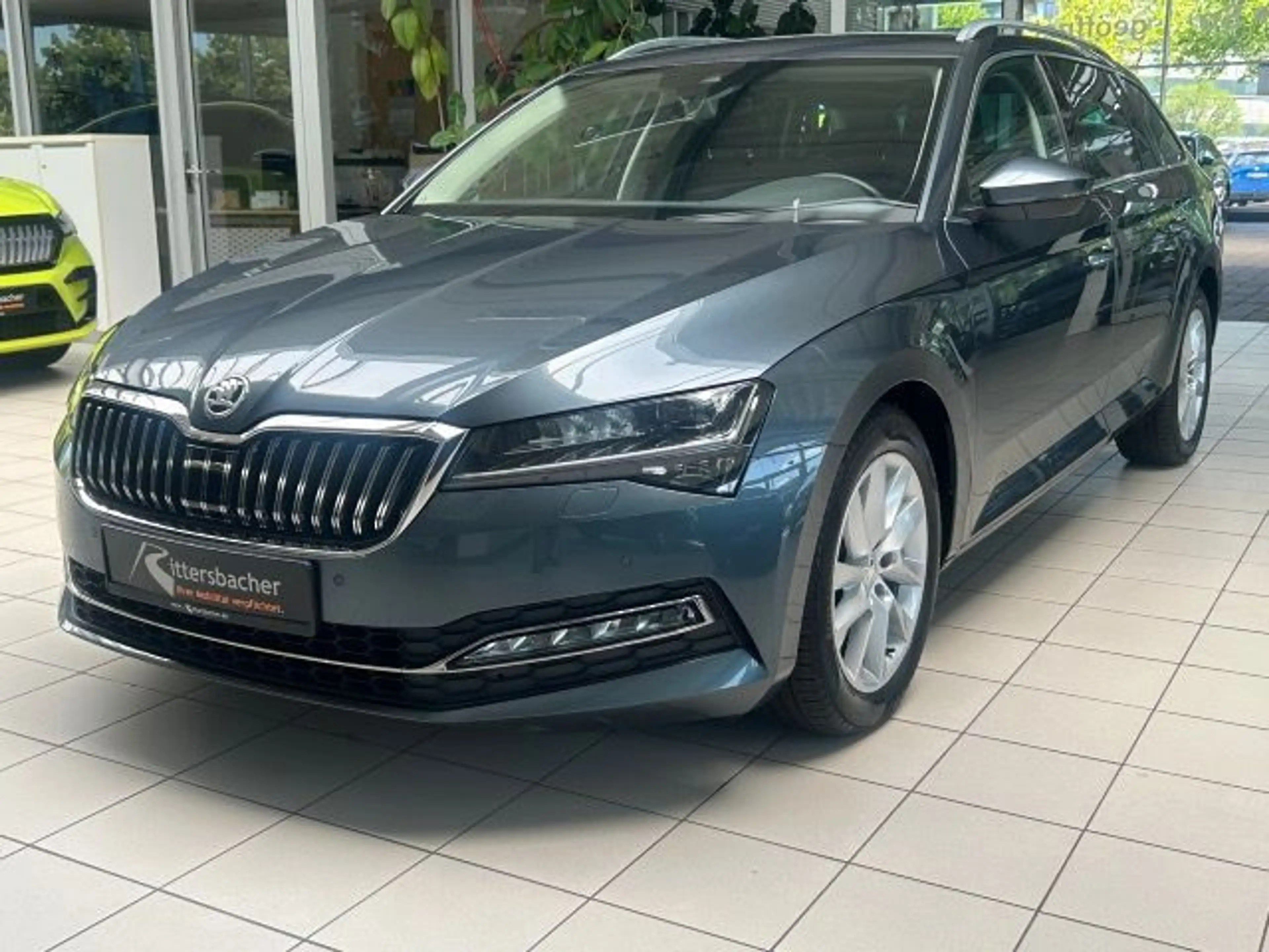 Skoda Superb Combi Style 2.0 TDI DSG 4x4 AHK Navi PDC — photo 2