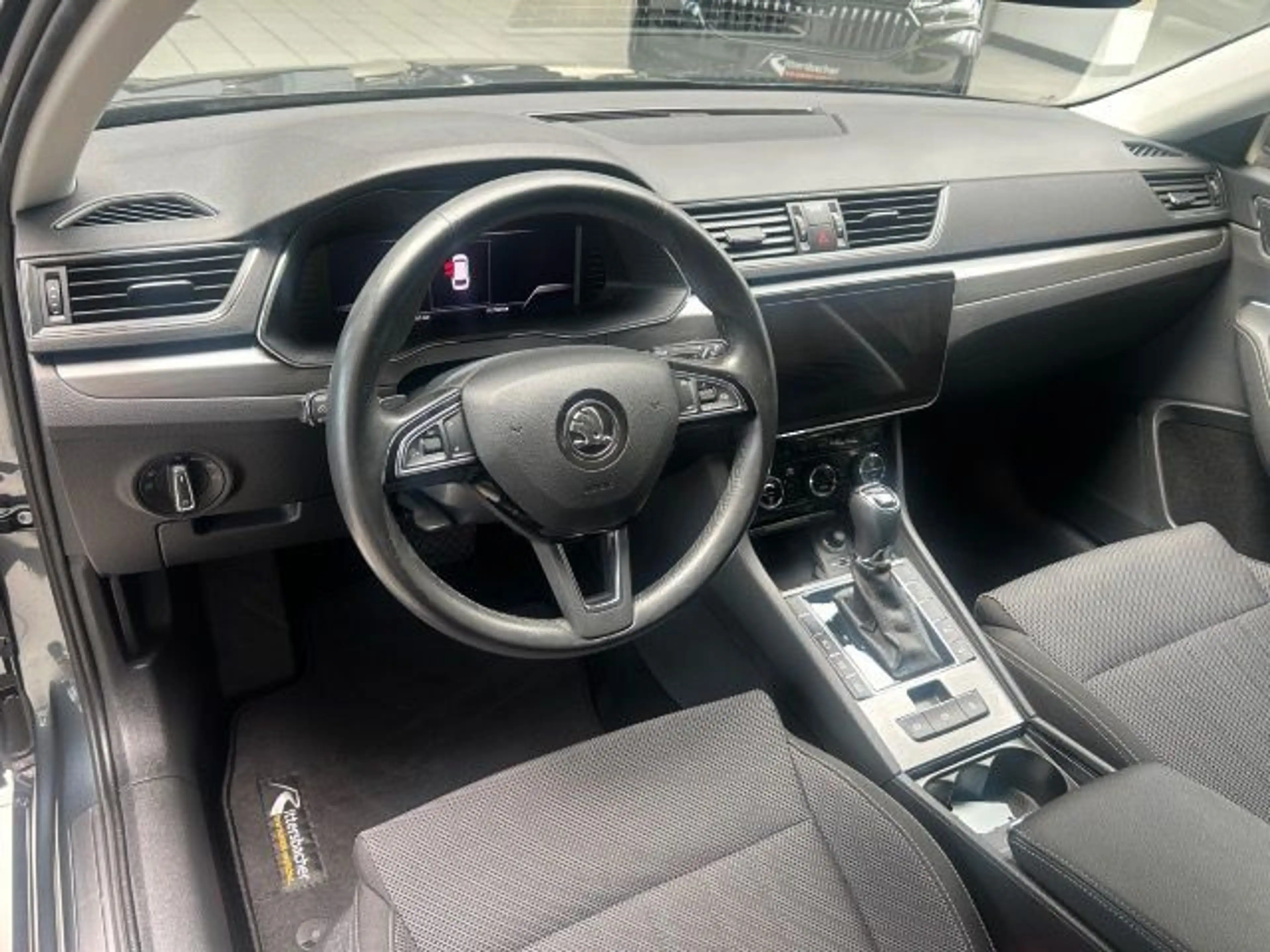 Skoda Superb Combi Style 2.0 TDI DSG 4x4 AHK Navi PDC — photo 13