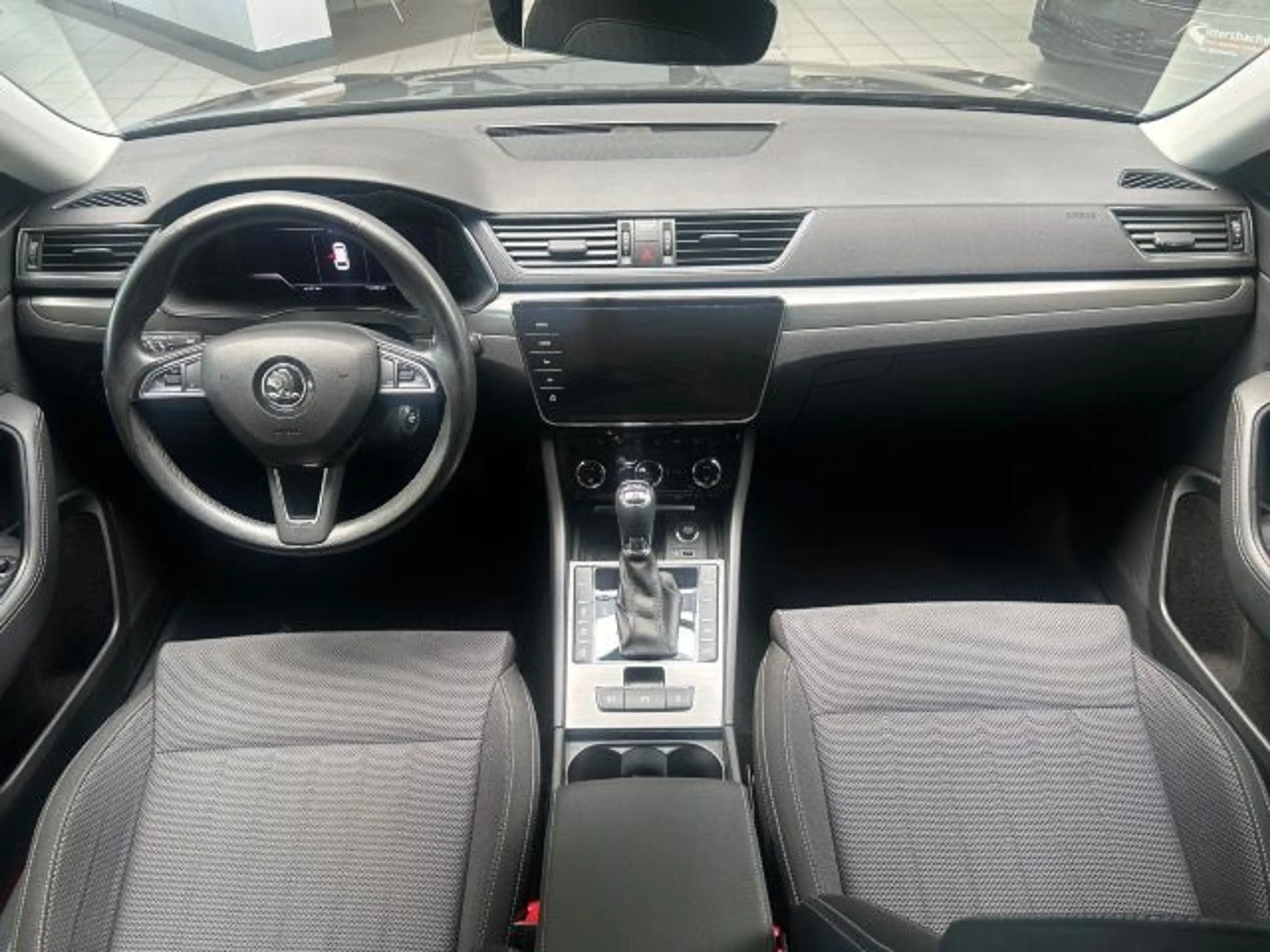 Skoda Superb Combi Style 2.0 TDI DSG 4x4 AHK Navi PDC — photo 14