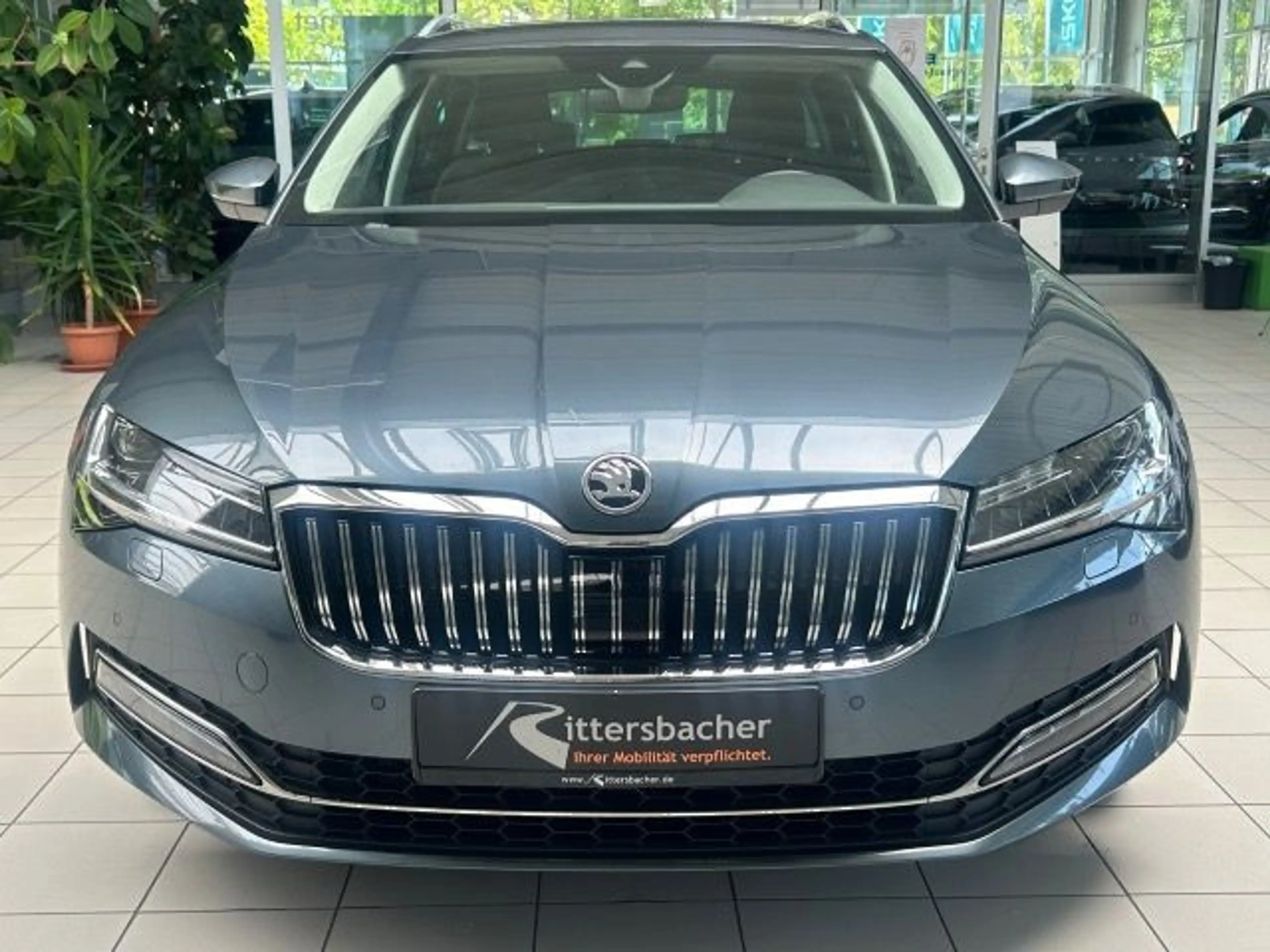 Skoda Superb Combi Style 2.0 TDI DSG 4x4 AHK Navi PDC — photo 3