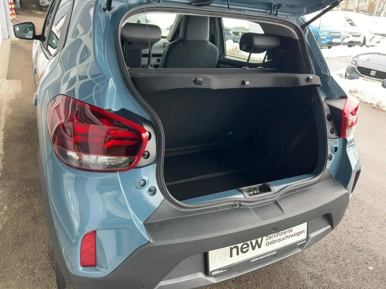 Dacia Spring Electric 65 Extreme Rückfahrkamera PDC BT 17
