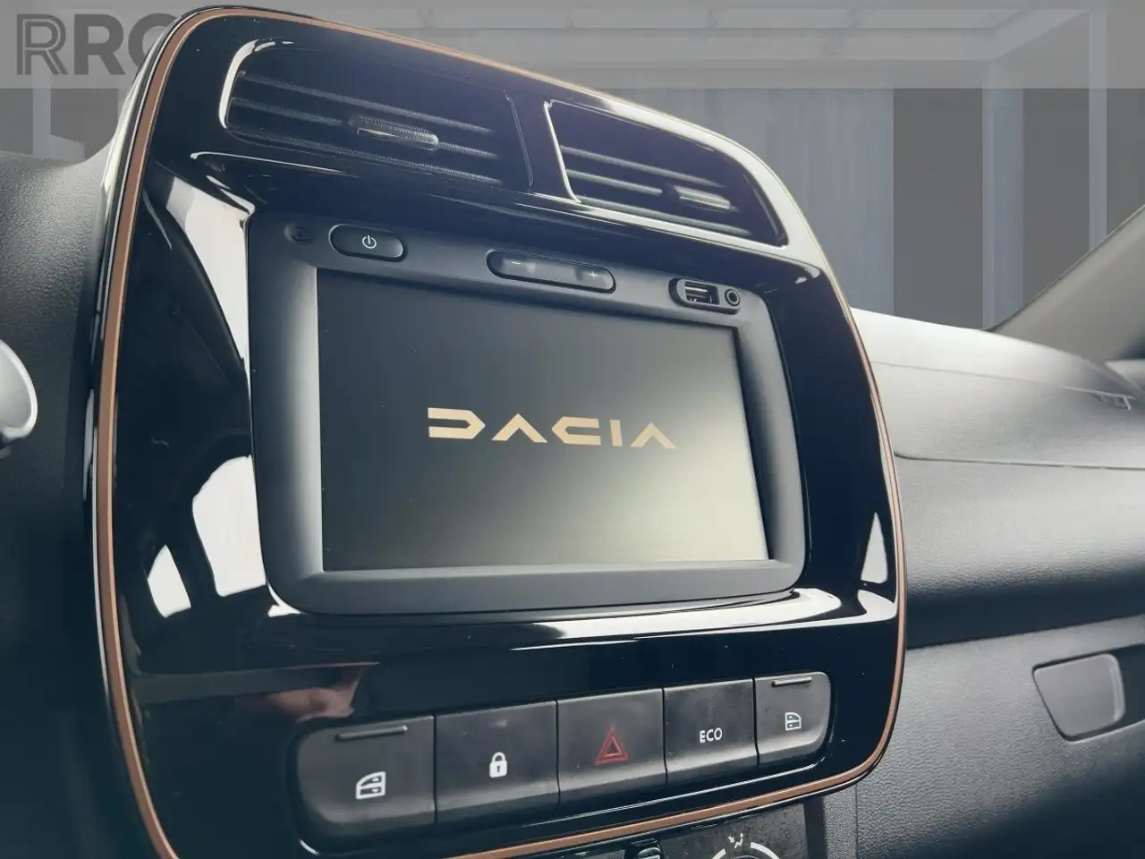 Dacia Spring Electric 65 Extreme Rückfahrkamera PDC BT 12