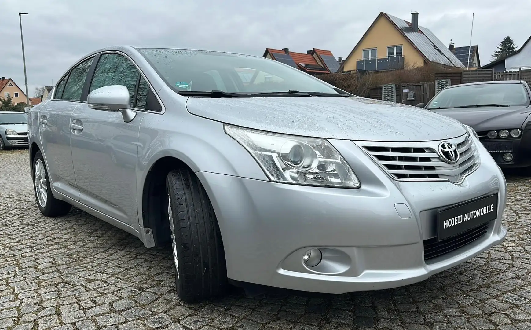 Toyota Avensis Edition Grau - 2