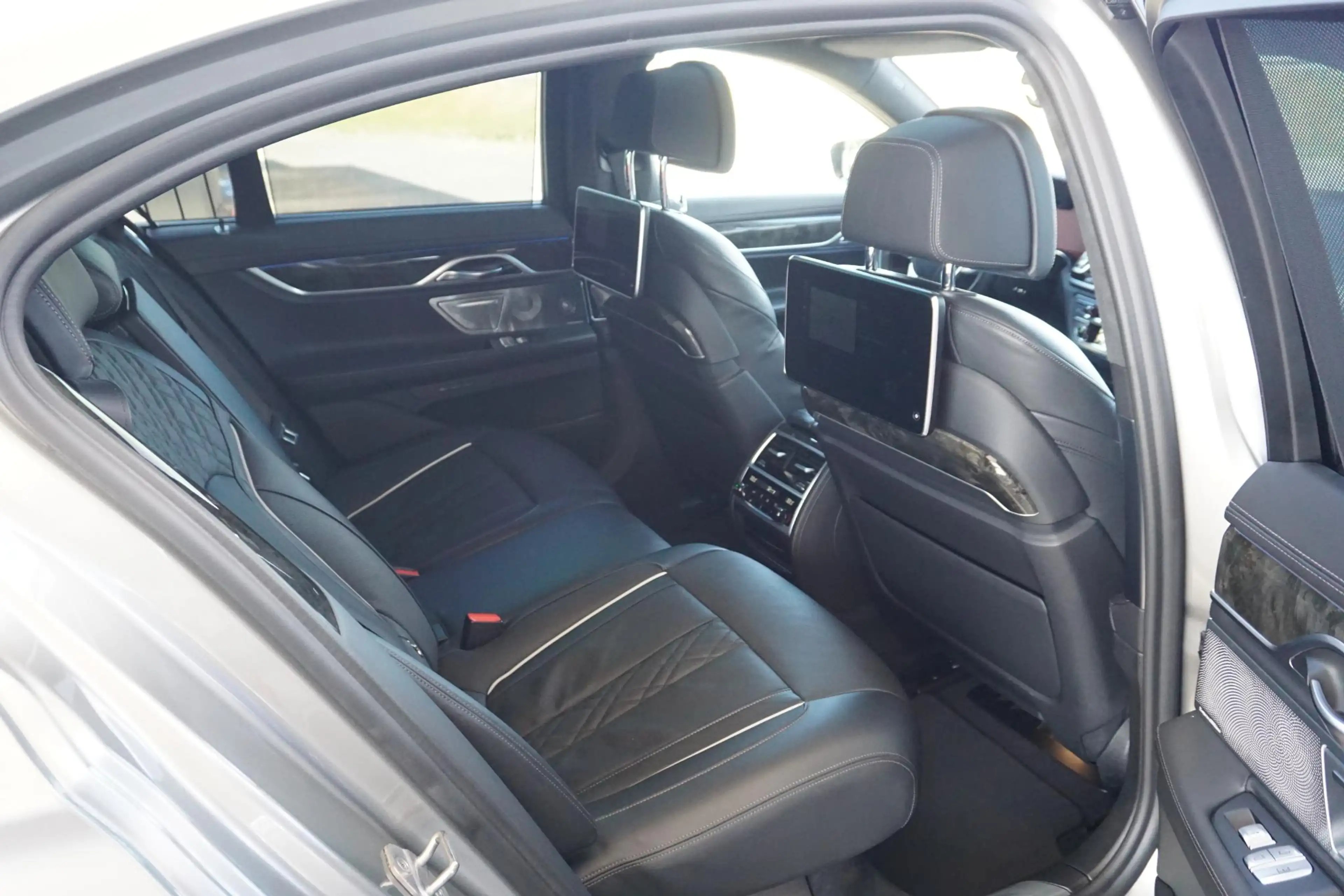 BMW 745 7-serie 745e High Executive | B&W | massage | tv | — photo 24