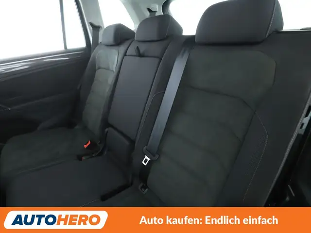 Volkswagen Tiguan Allspace view 14