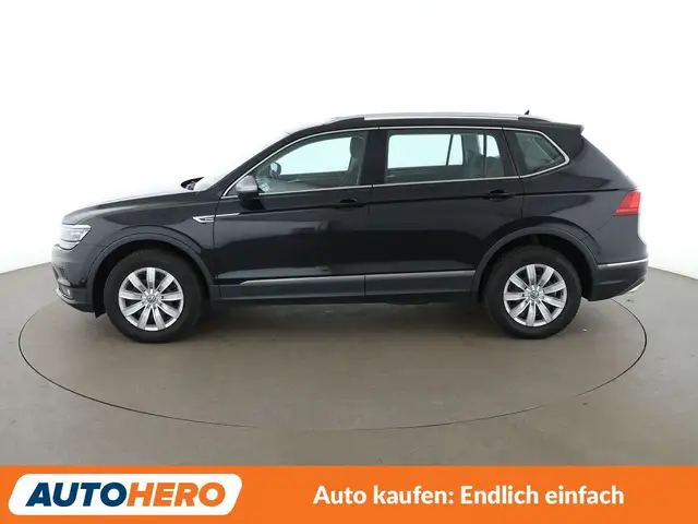 Volkswagen Tiguan Allspace view 3