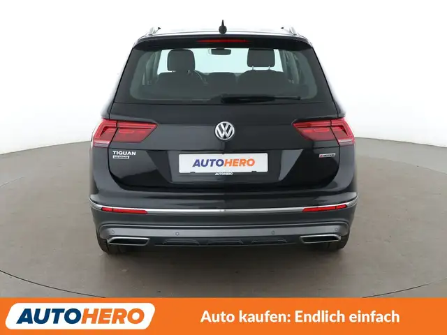 Volkswagen Tiguan Allspace view 5