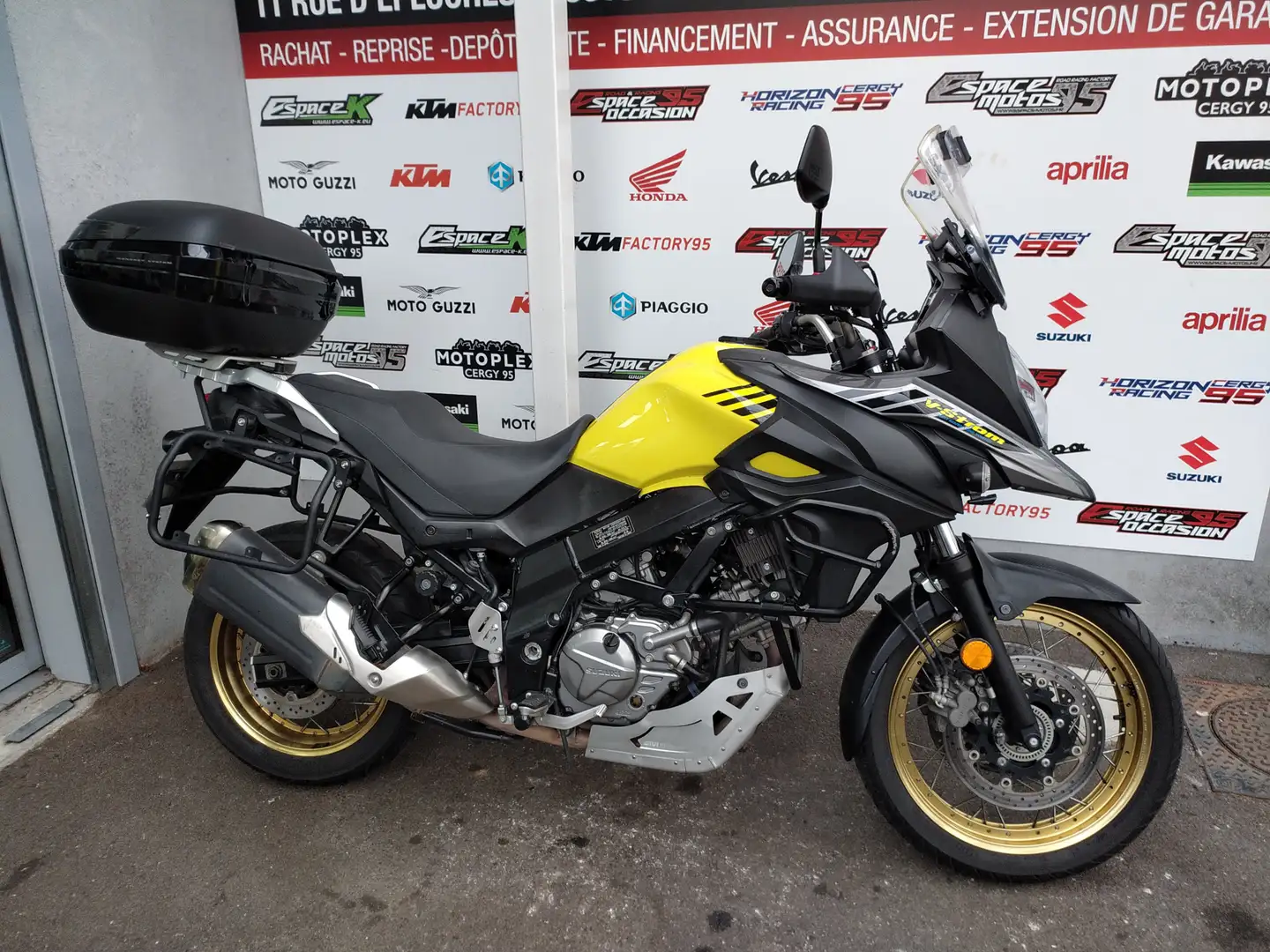Suzuki V-Strom 650 XT Geel - 1