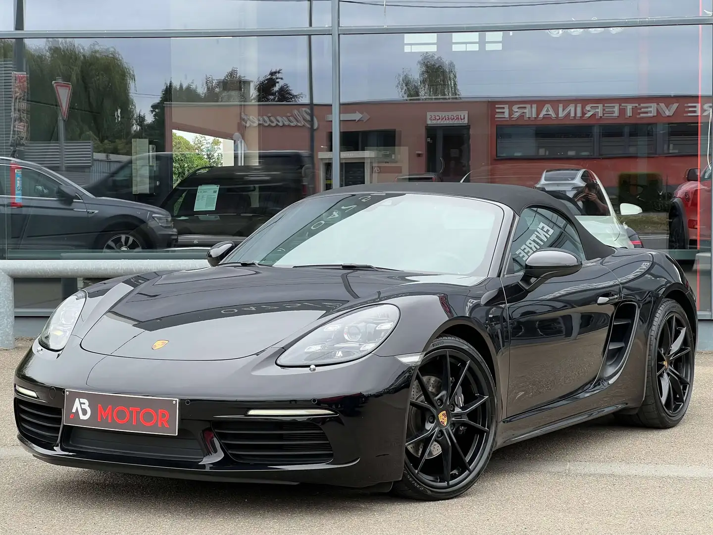 Porsche 718 Boxster 2.0 Turbo PDK PDLS+ CHRONO EXHAUST JA20 Schwarz - 2