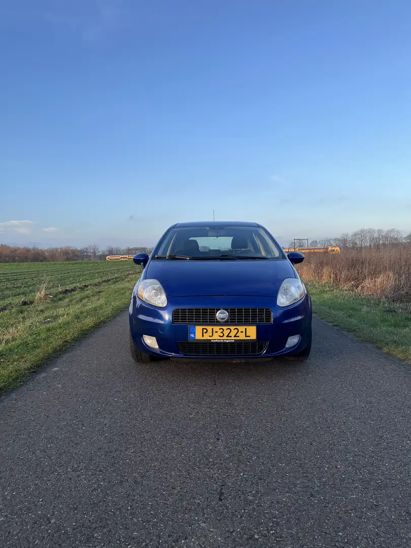 Fiat Punto 1.4-16V Dynamic Blauw - 2