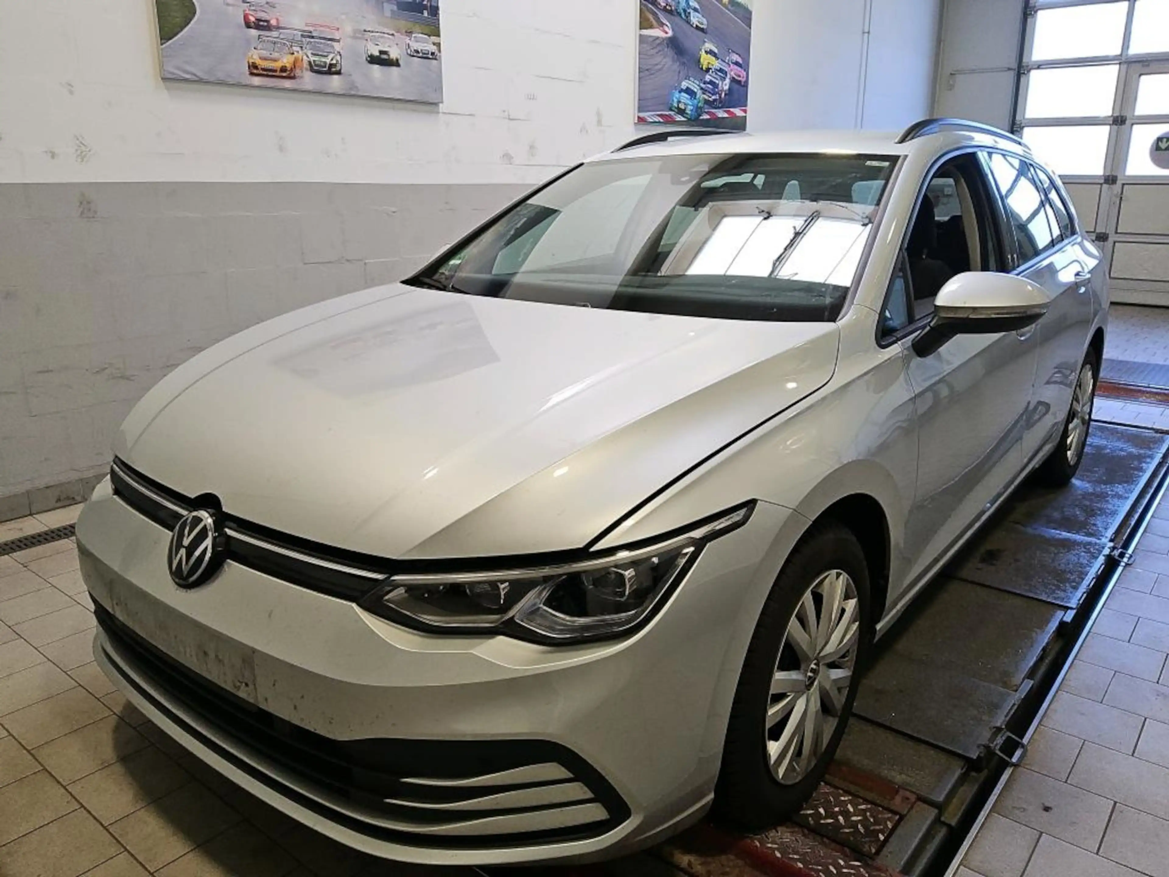 Volkswagen Golf Variant 8 1.5 eTSI DSG*LED*NAVI*VIRTUAL*ACC