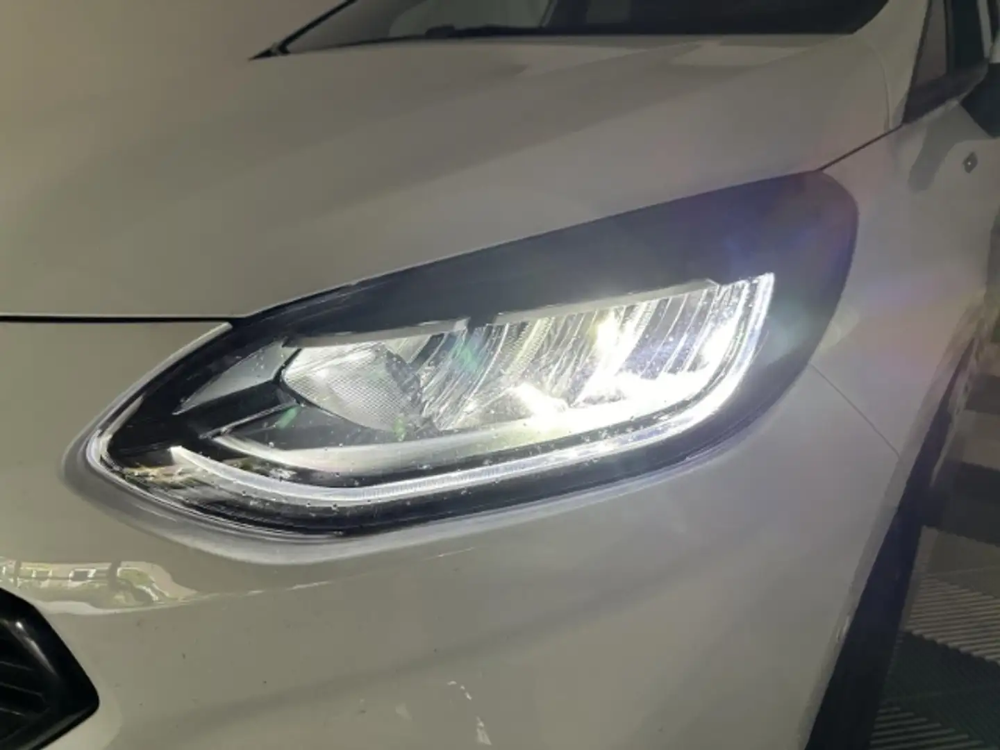 Ford Fiesta 1.0 EcoBoost M-Hybrid EU6d ST-Line Blanc - 2