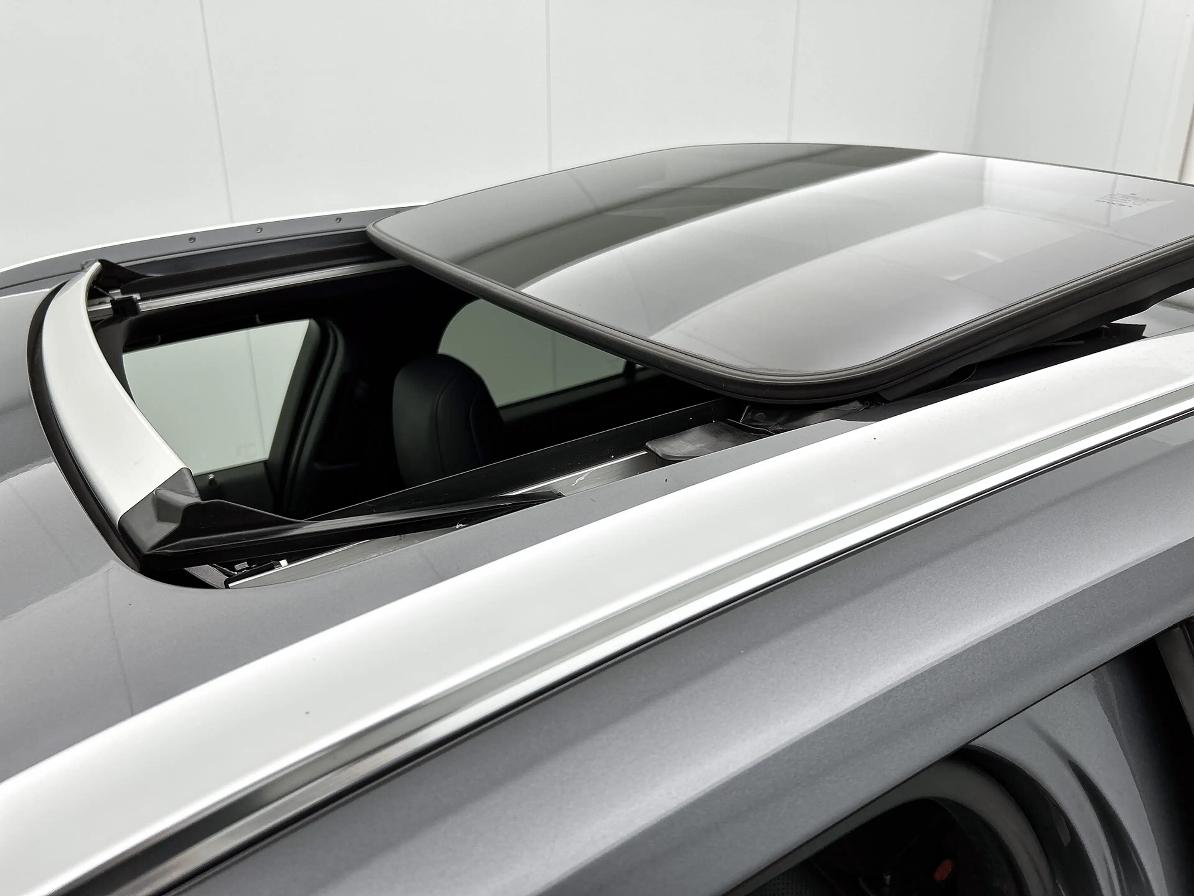 Lexus UX 250h Executive Line | Schuif/kanteldak | Navigatie | LM — photo 14