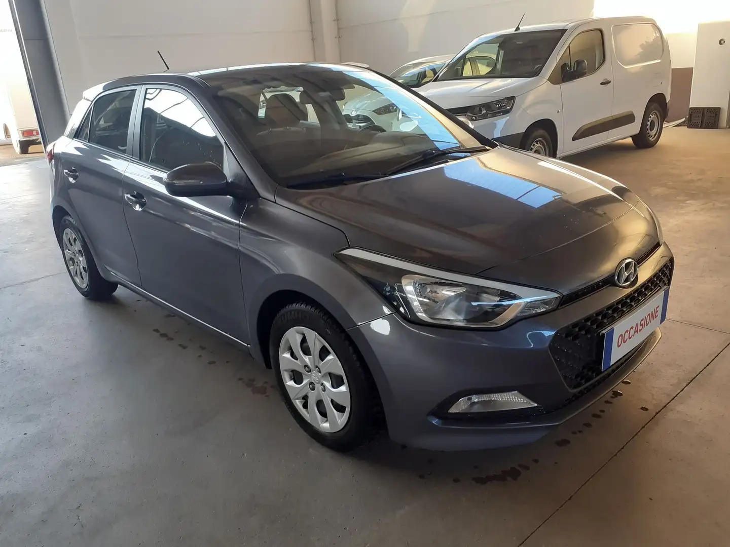 Hyundai i20 i20 1.1 CRDi 12V 5 porte Classic Grigio - 1