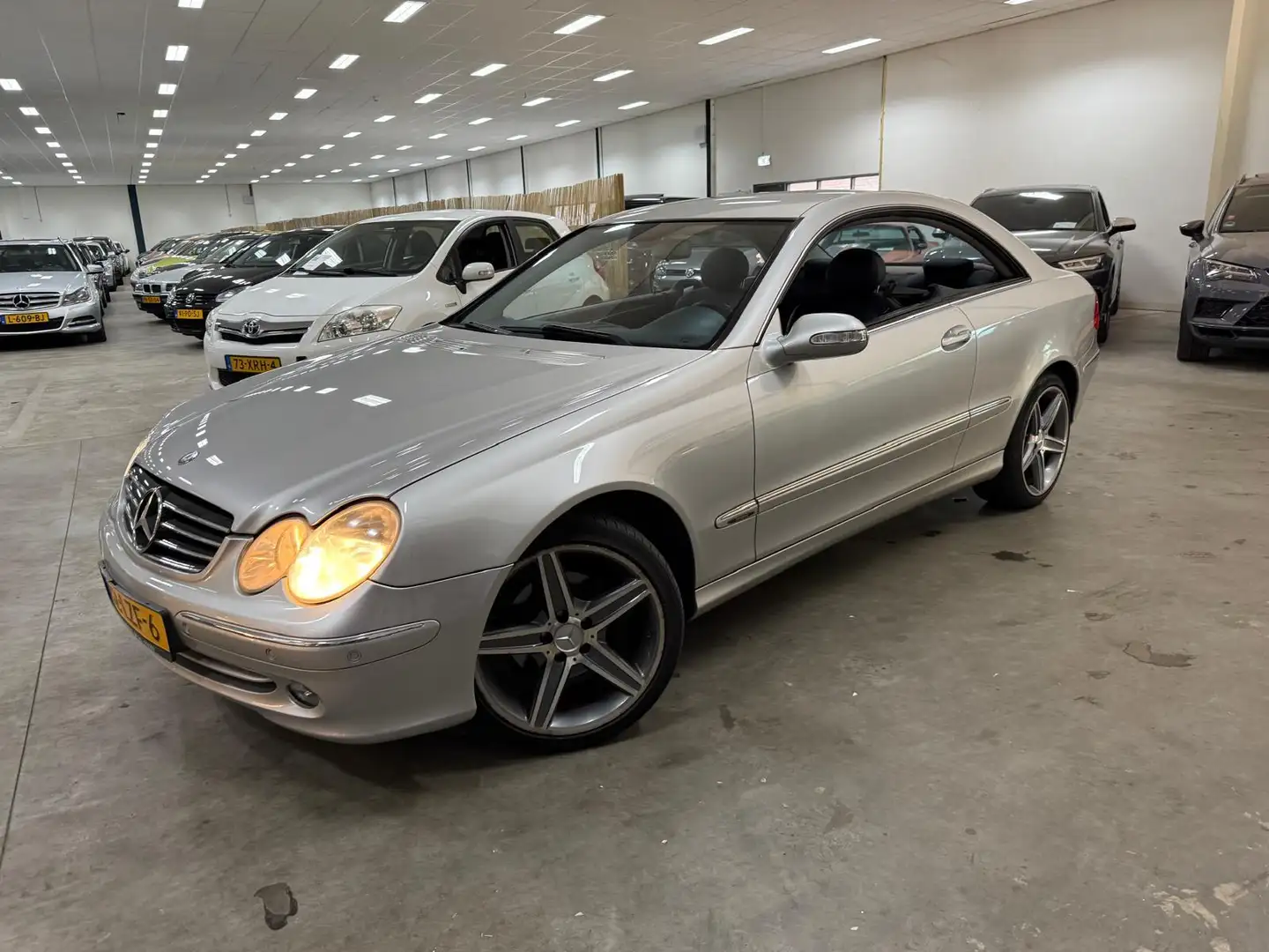 Mercedes-Benz CLK 320 Coupé Elegance / AUTOMAAT / RIJDT SCHAKELT GOED Szary - 2