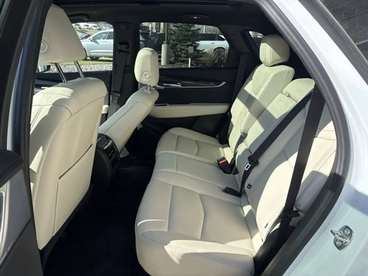 Cadillac XT5 снимка Cadillac XT5