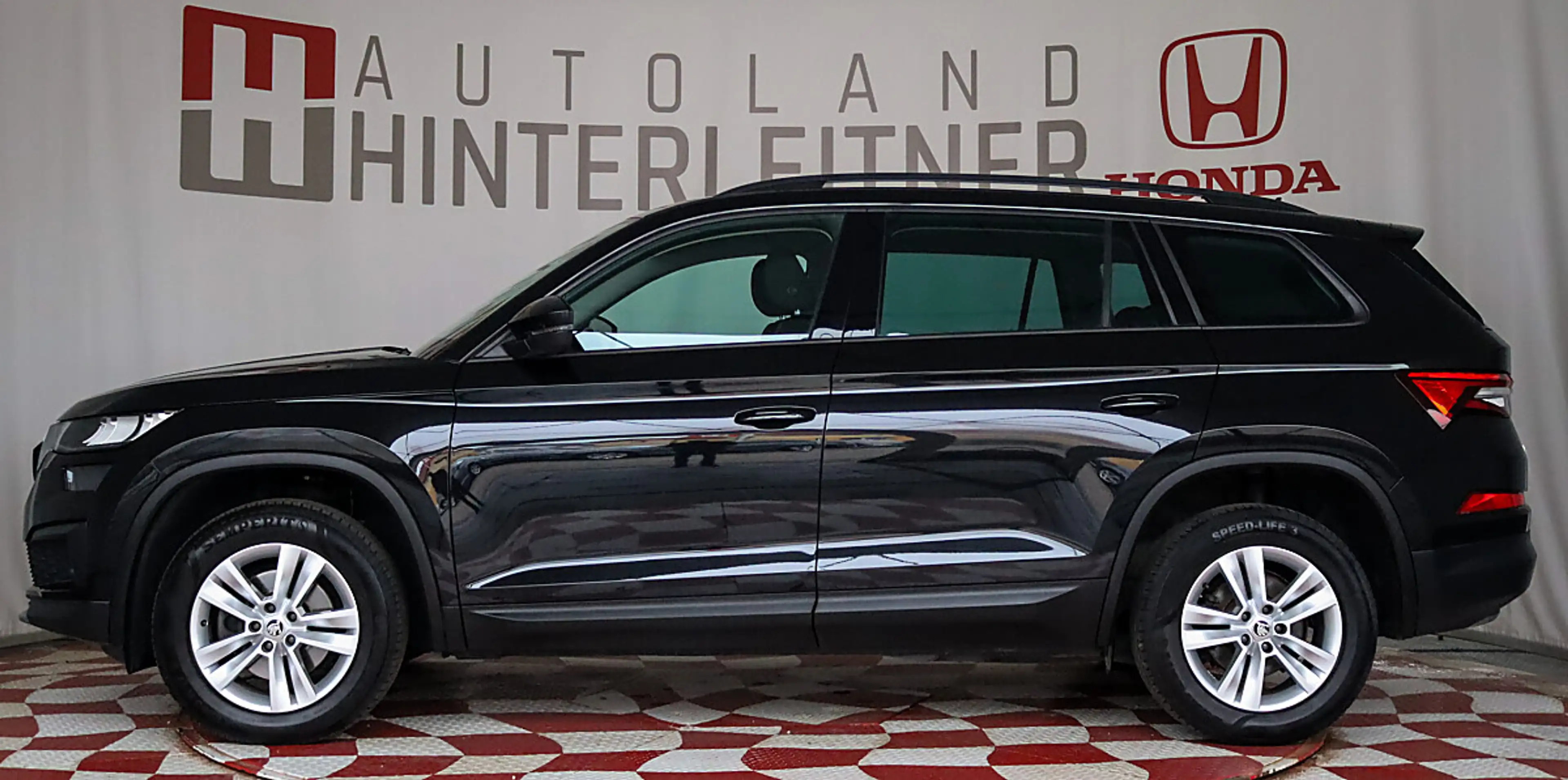 Skoda Kodiaq 4x4 DSG KAMERA LED NAVI WINTERPAKET — photo 9