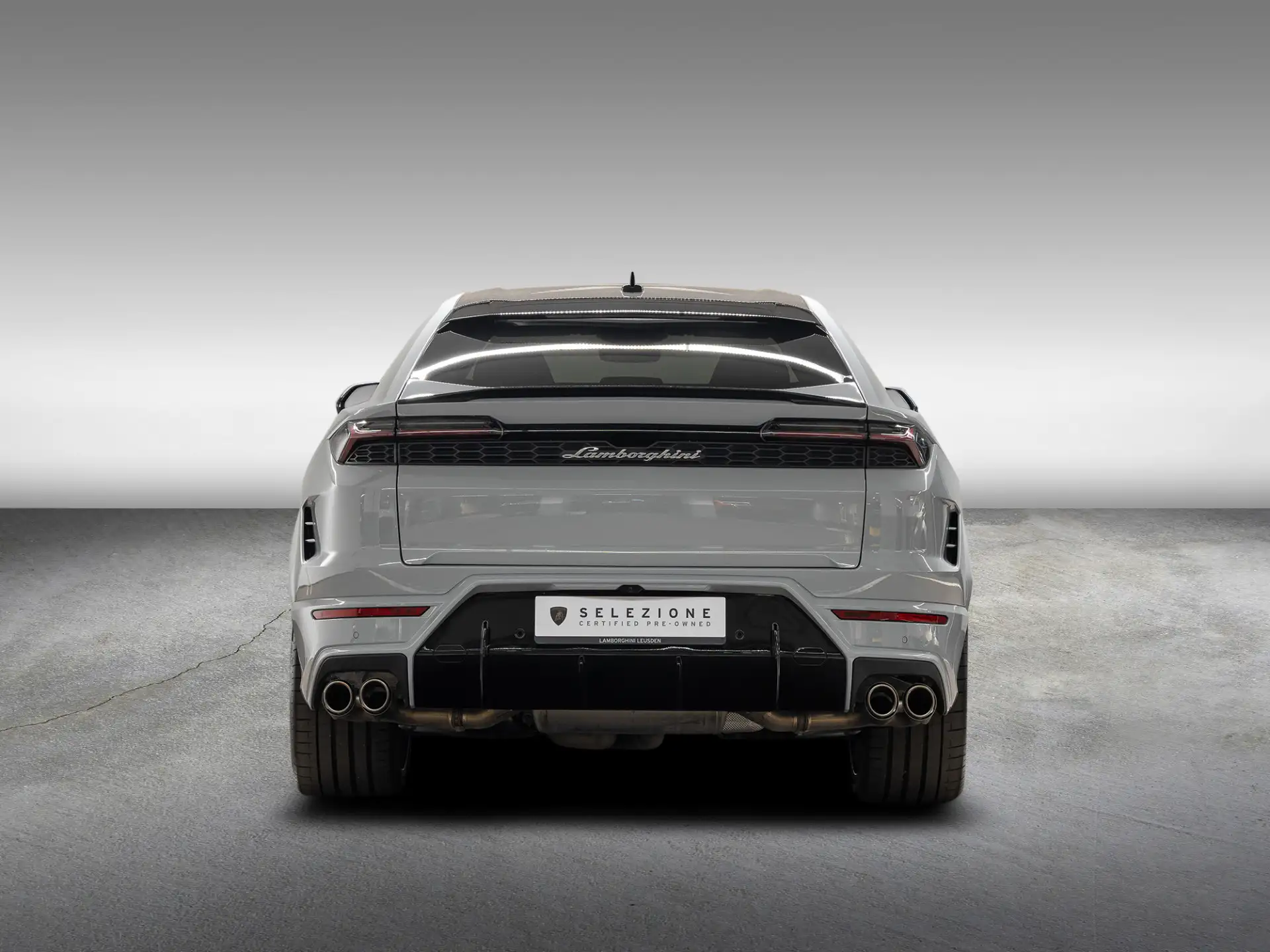 람보르기니 우루스 4.0 V8 Biturbo Plug-in Hybrid 2025 화이트 사진 4