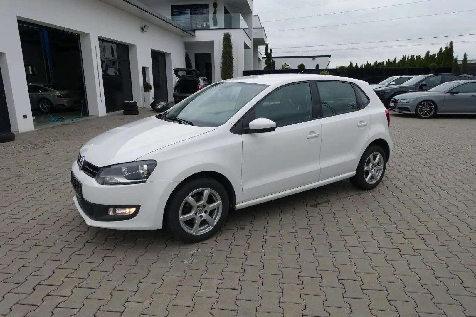 Volkswagen Polo 1.2 Comfortline Blanc - 1