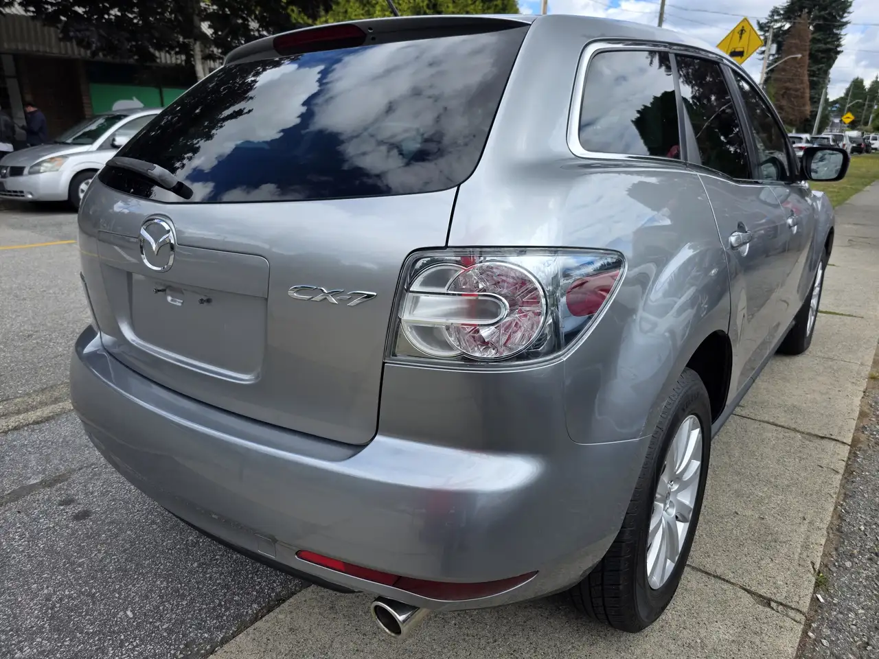 Mazda CX-7 photo Mazda CX-7