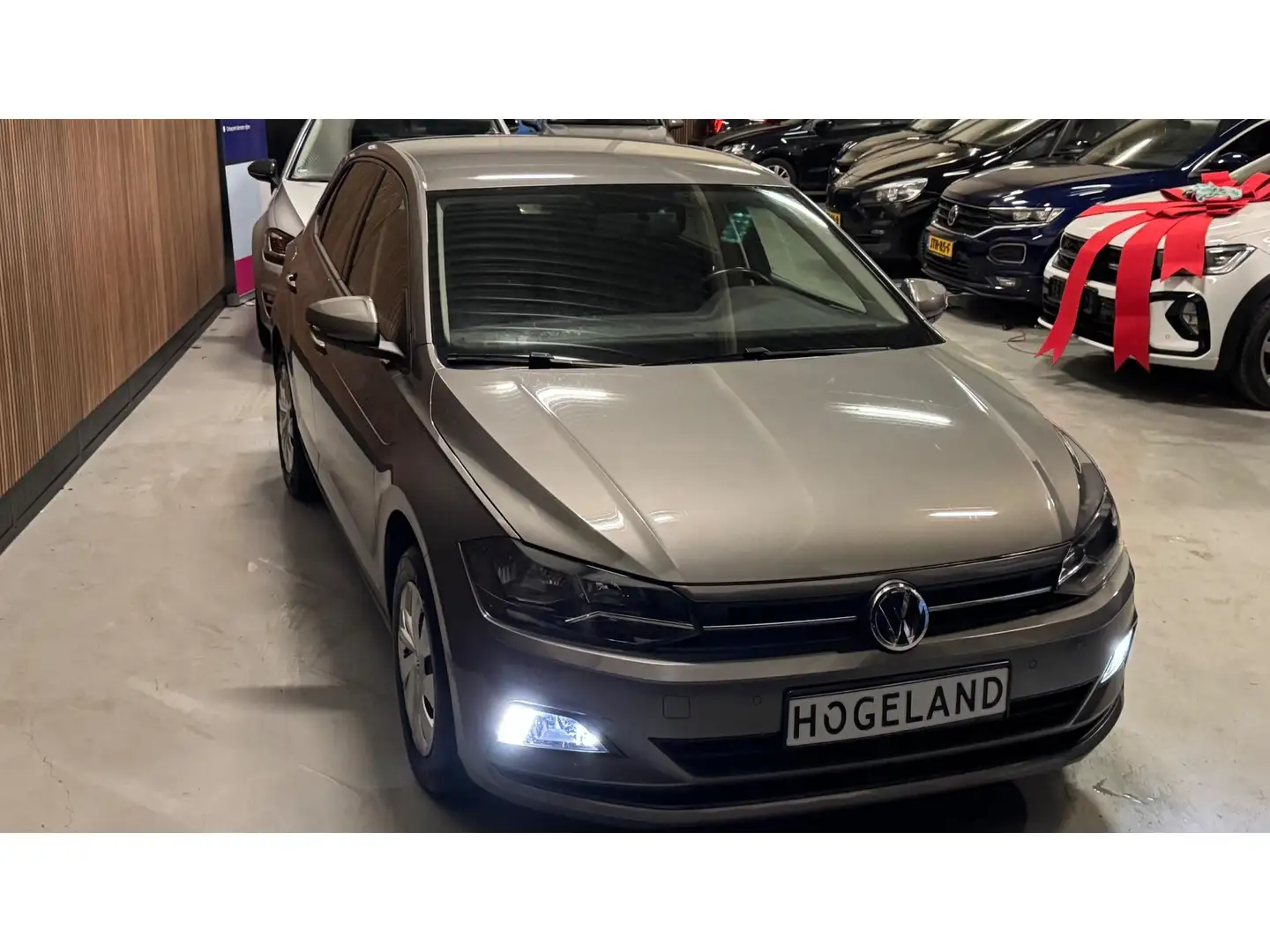 Volkswagen Polo 1.0 TSI Comfortline 2021 PDC ACC CARPLAY DAB Gris - 2