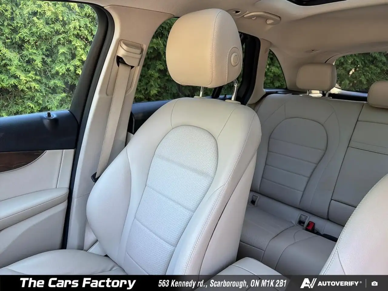 Mercedes-Benz GLC снимка Mercedes-Benz GLC