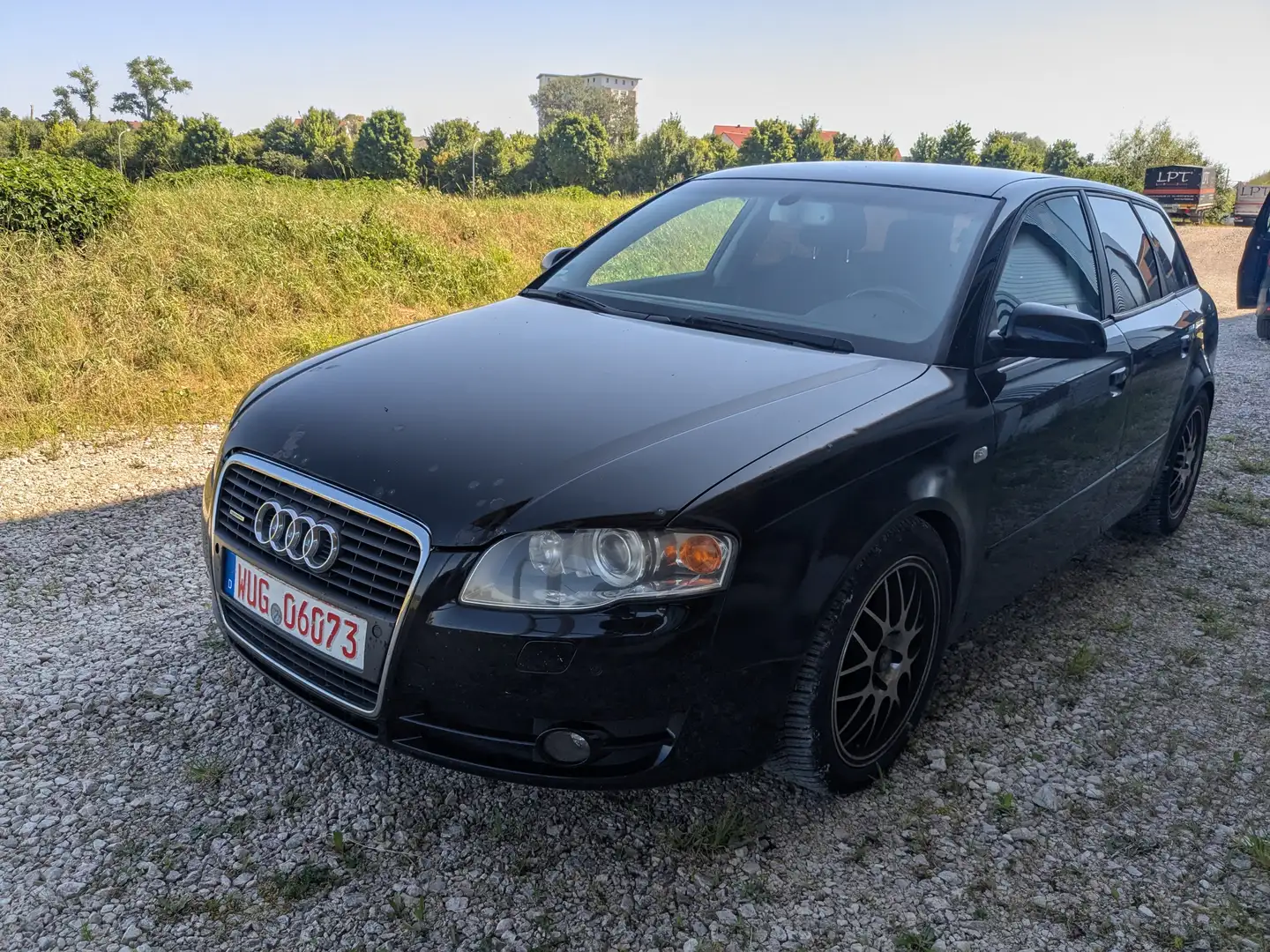 Audi A4 3.0 TDI quattro (150kW) AHK Xenon Allwetter Reifen Schwarz - 1