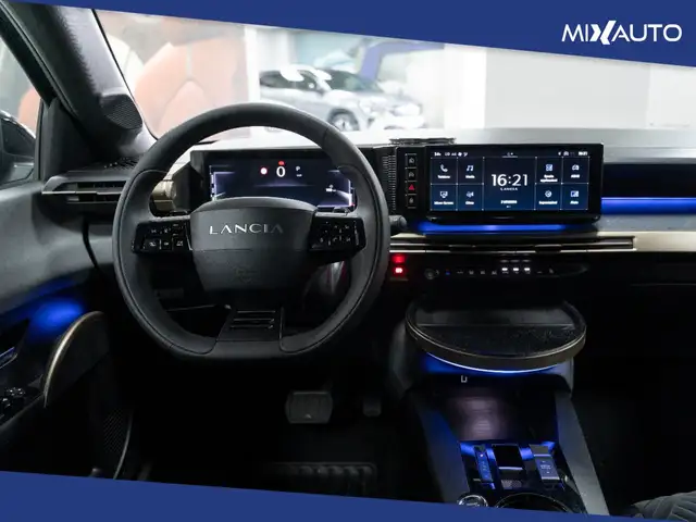 Lancia Ypsilon view 11