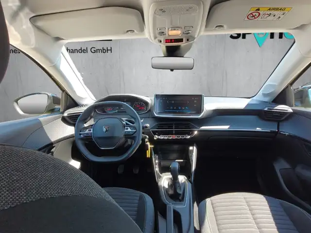 Peugeot 208 view 12